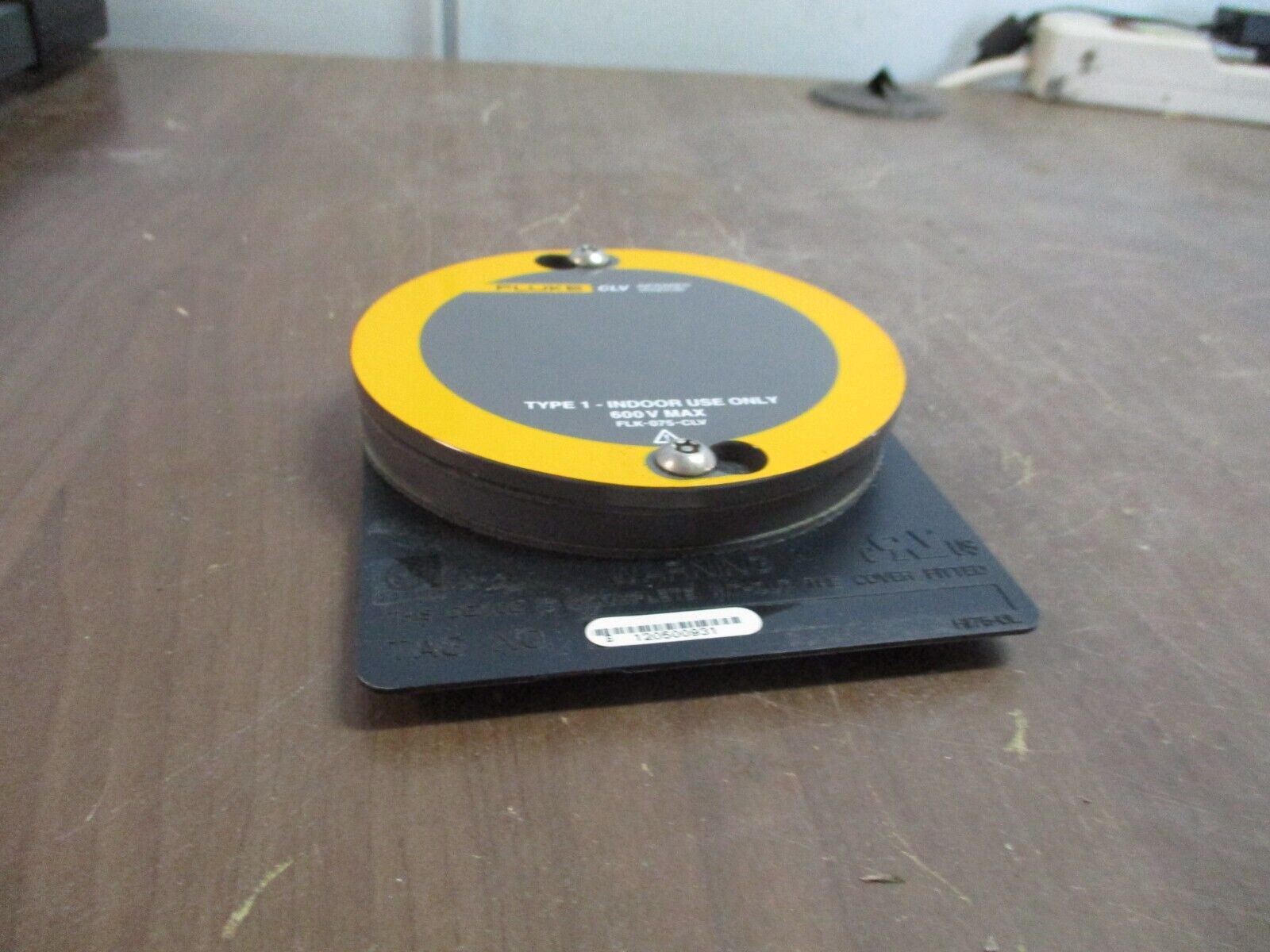 Fluke CLV Infrared Window FLK-075-CLV Type 1 Enclosure 600V Used