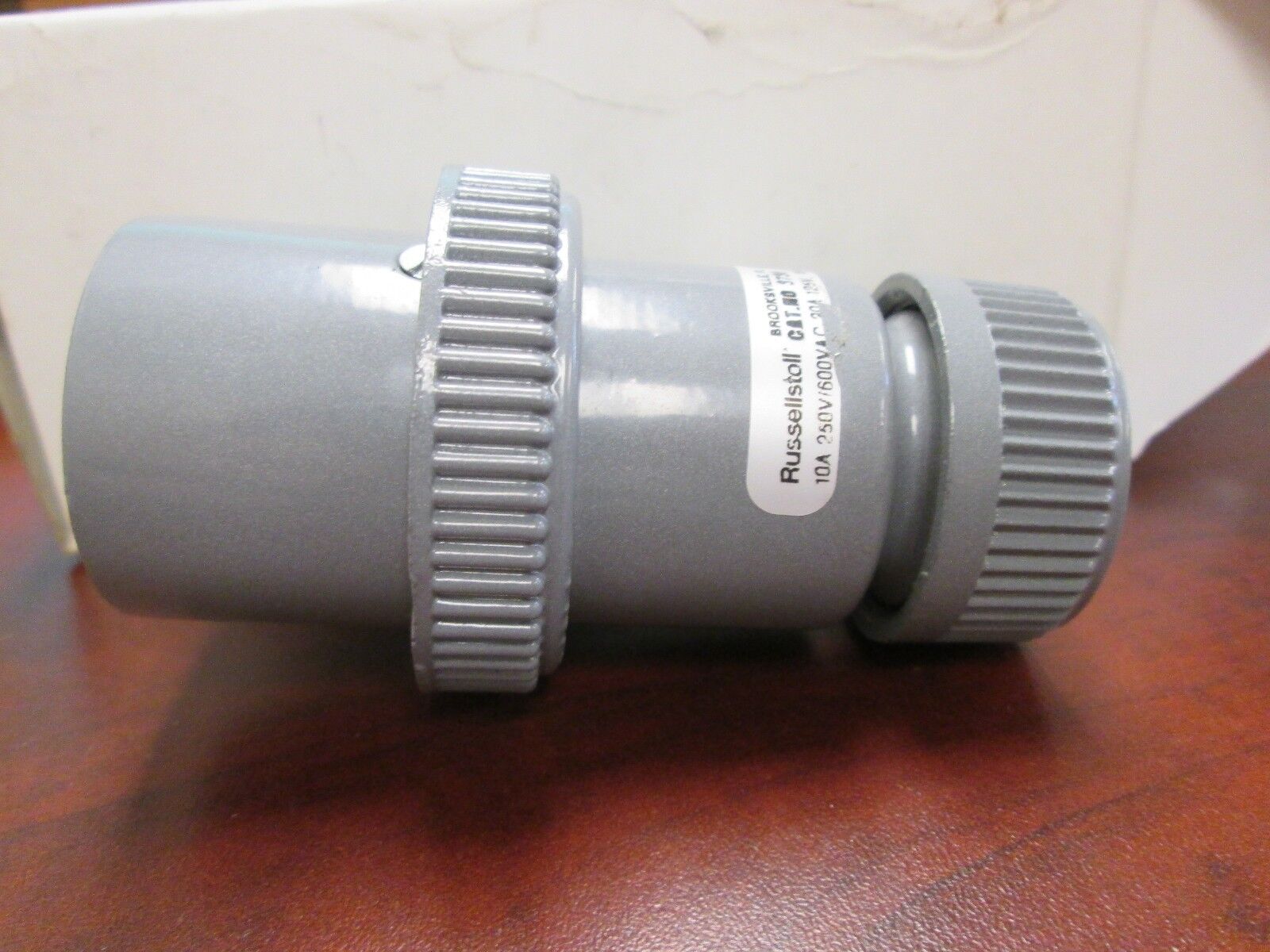 Thomas & Betts Plug 3730 10A 600VAC 3P 4W New Surplus