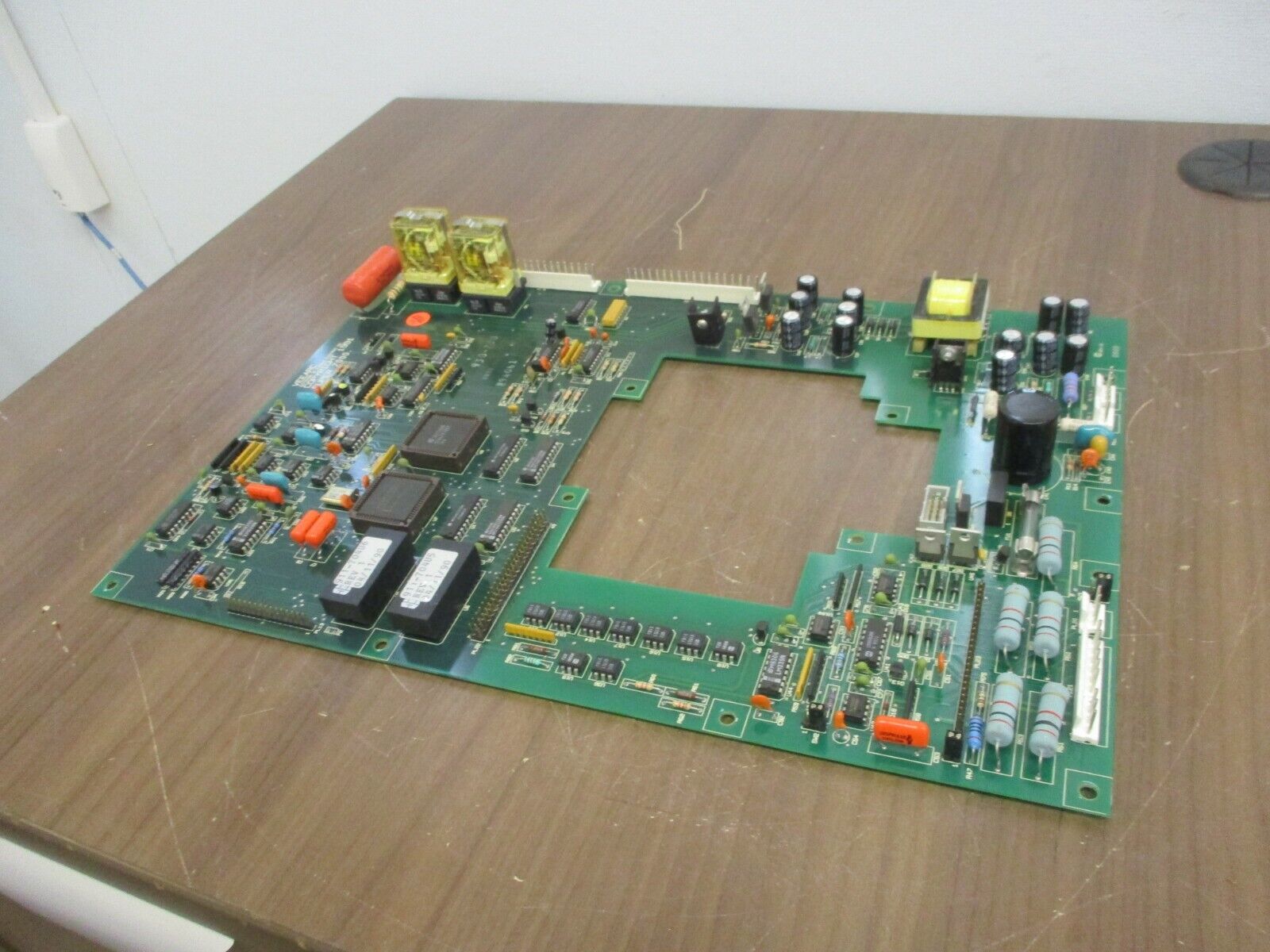 Vee-Arc Super 7000 Regulator Board 930-700 Used