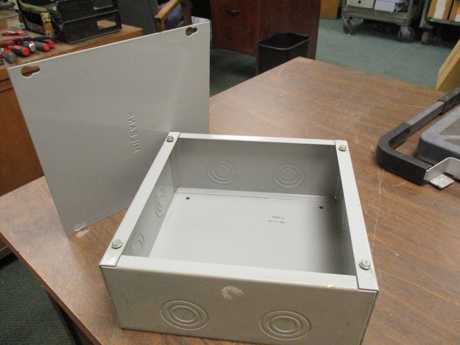 Milbank Enclosure 10104SC1 Size: 10x10x4" *No Box* New Surplus