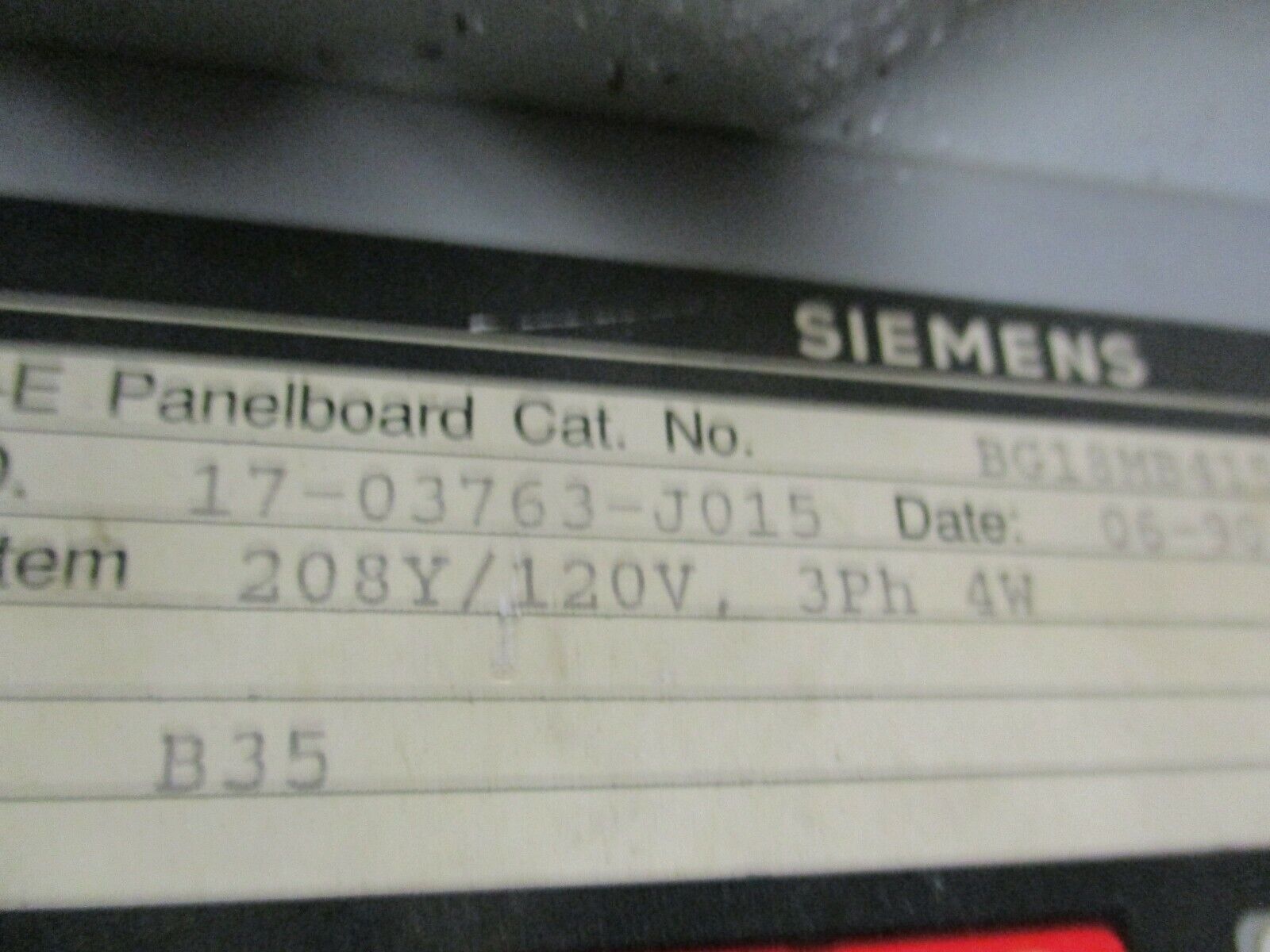 Siemens Main Breaker Circuit Breaker Panel 17-03763-J015 225A Max 208Y/120 3Ph