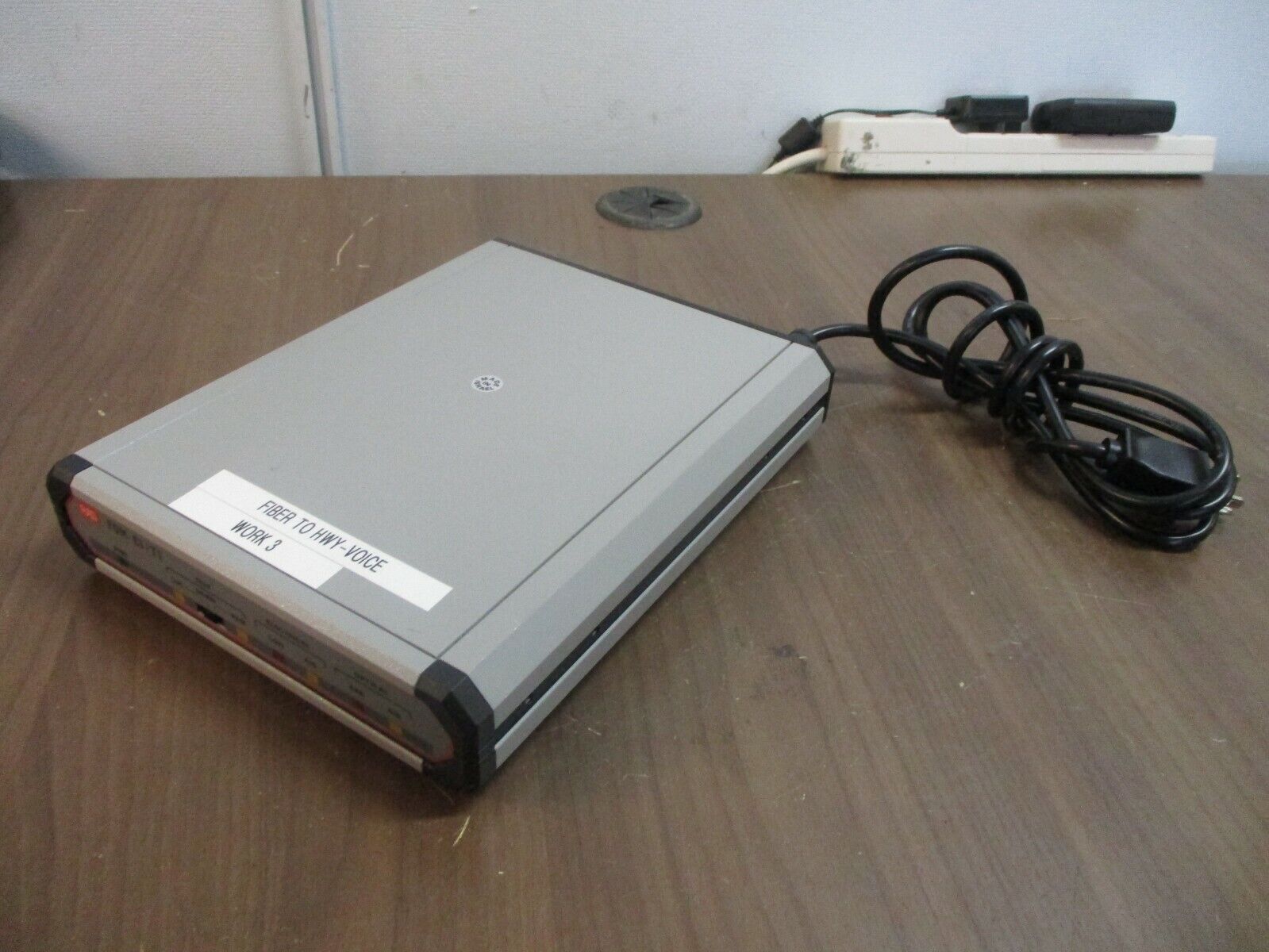 RAD FOM-E1T1/SC14L/115 Fiber Optic Modem 2840100000 115V 0.15A 50/60Hz Used