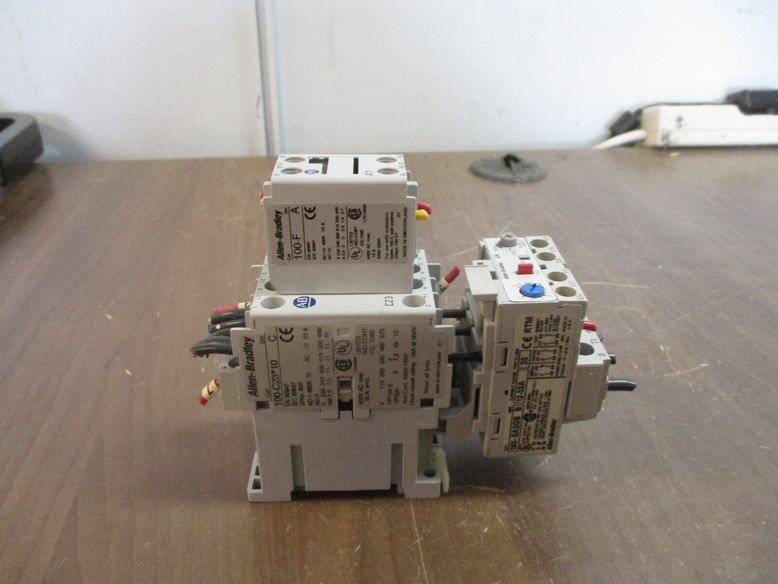 Allen-Bradley Starter 100-C23*10/193-EA2GB 120V Coil Trip: 12-32A 600V Used