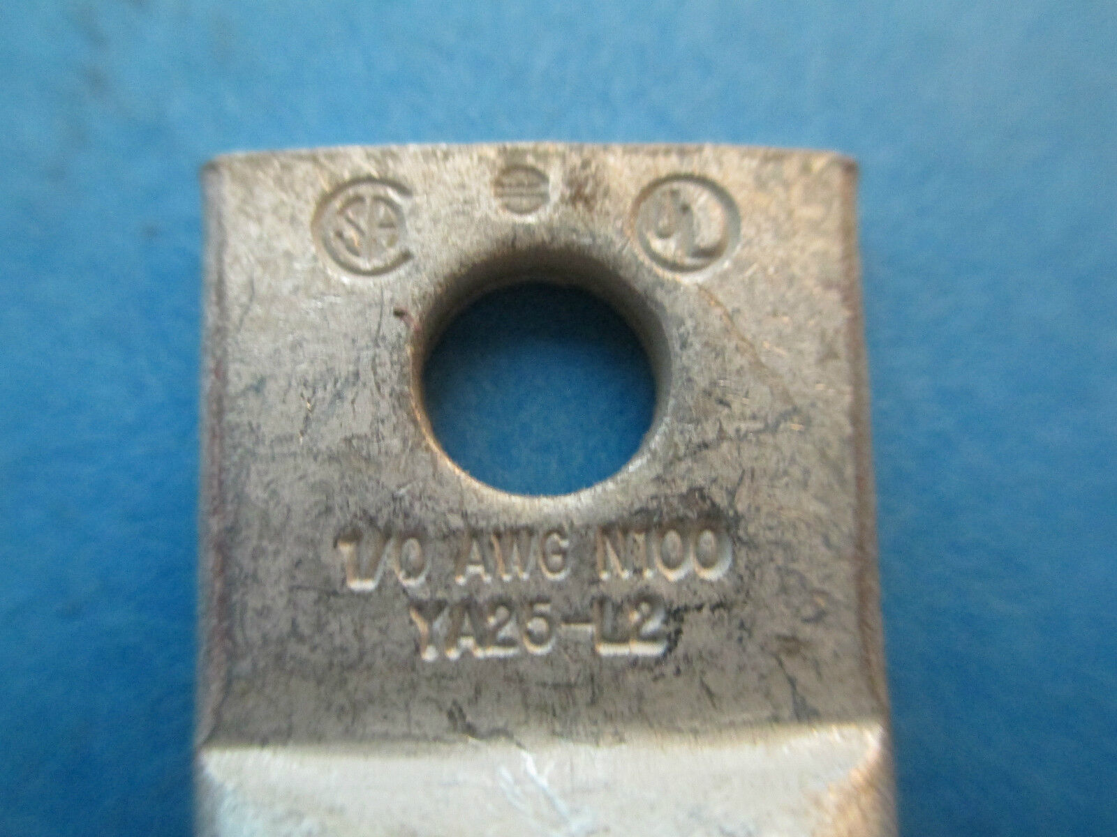 Burndy Crimp Lug YA25-L2, Pink 348 or 12 New Surplus