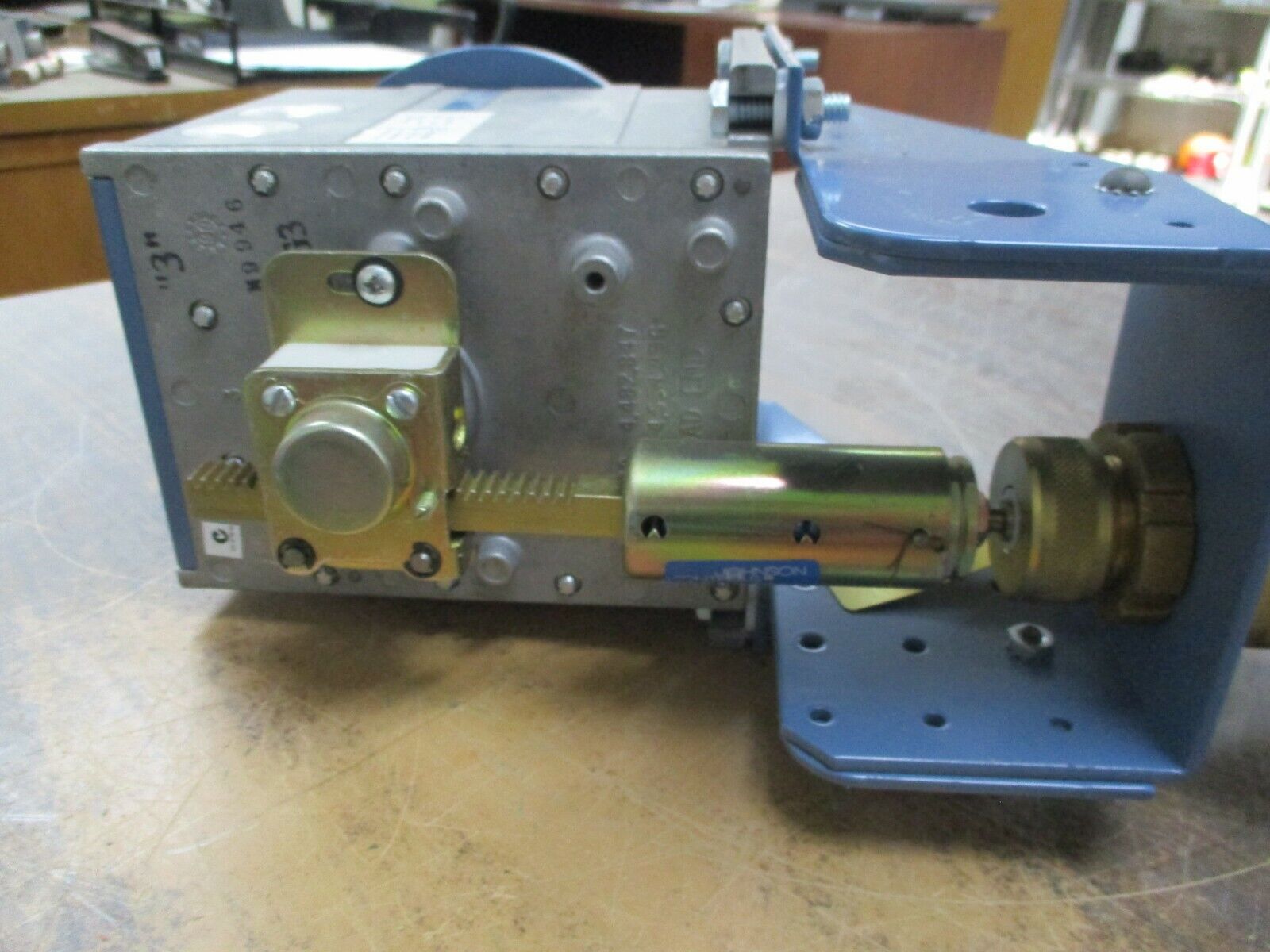 Johnson Controls  Actuated Valve  VG7243RT+3DGGA0  *No Box*  New Surplus