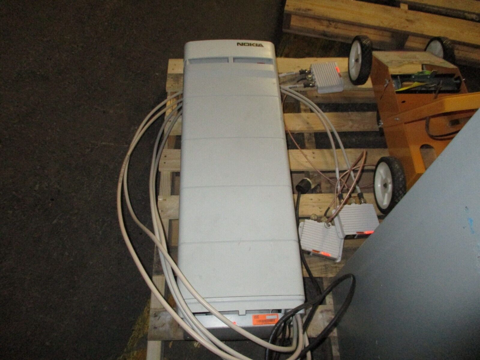 Nokia Edge Metrosite Assembly BTS w/ (4) CVSB Modules Used