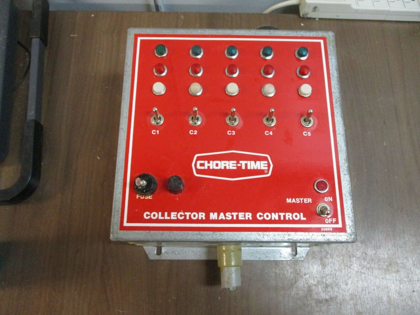 Chore-Time Collector Master Control 20809 *Missing Fuse Switch* Used