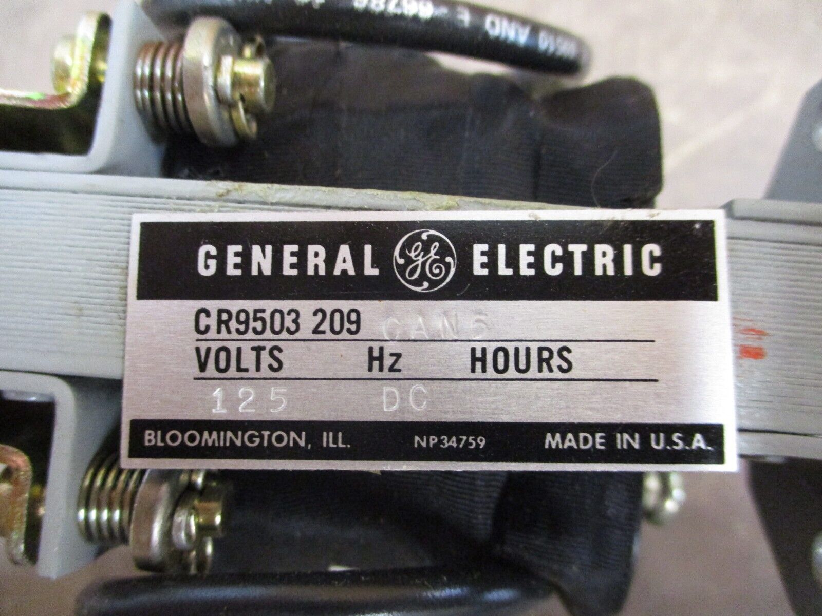 GE Solenoid CR9503209CAN5 125VDC Coil New Surplus