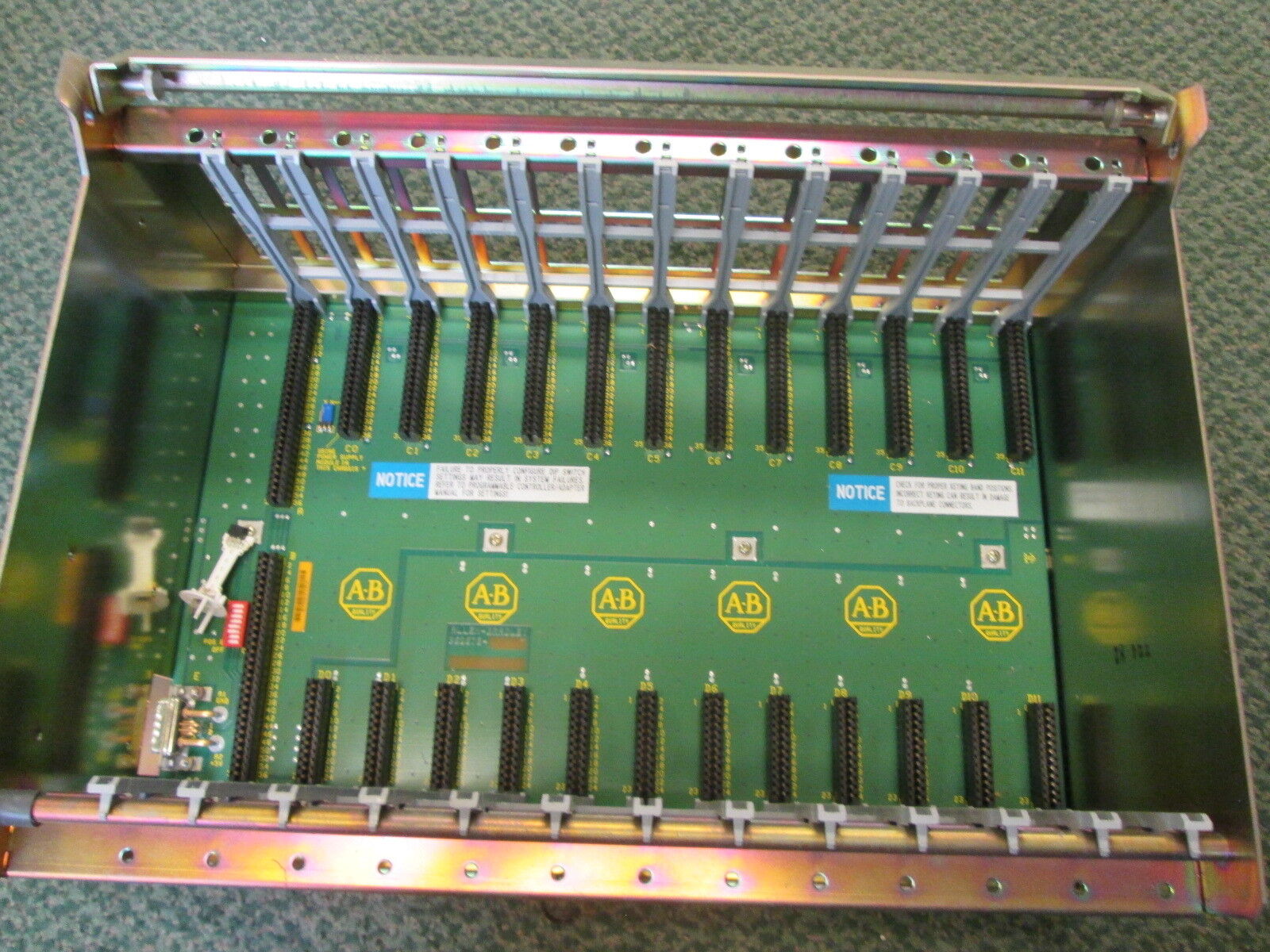 Allen-Bradley 12-Slot I/O Chassis 1771-A3B1 24A @ 5.25VDC Used
