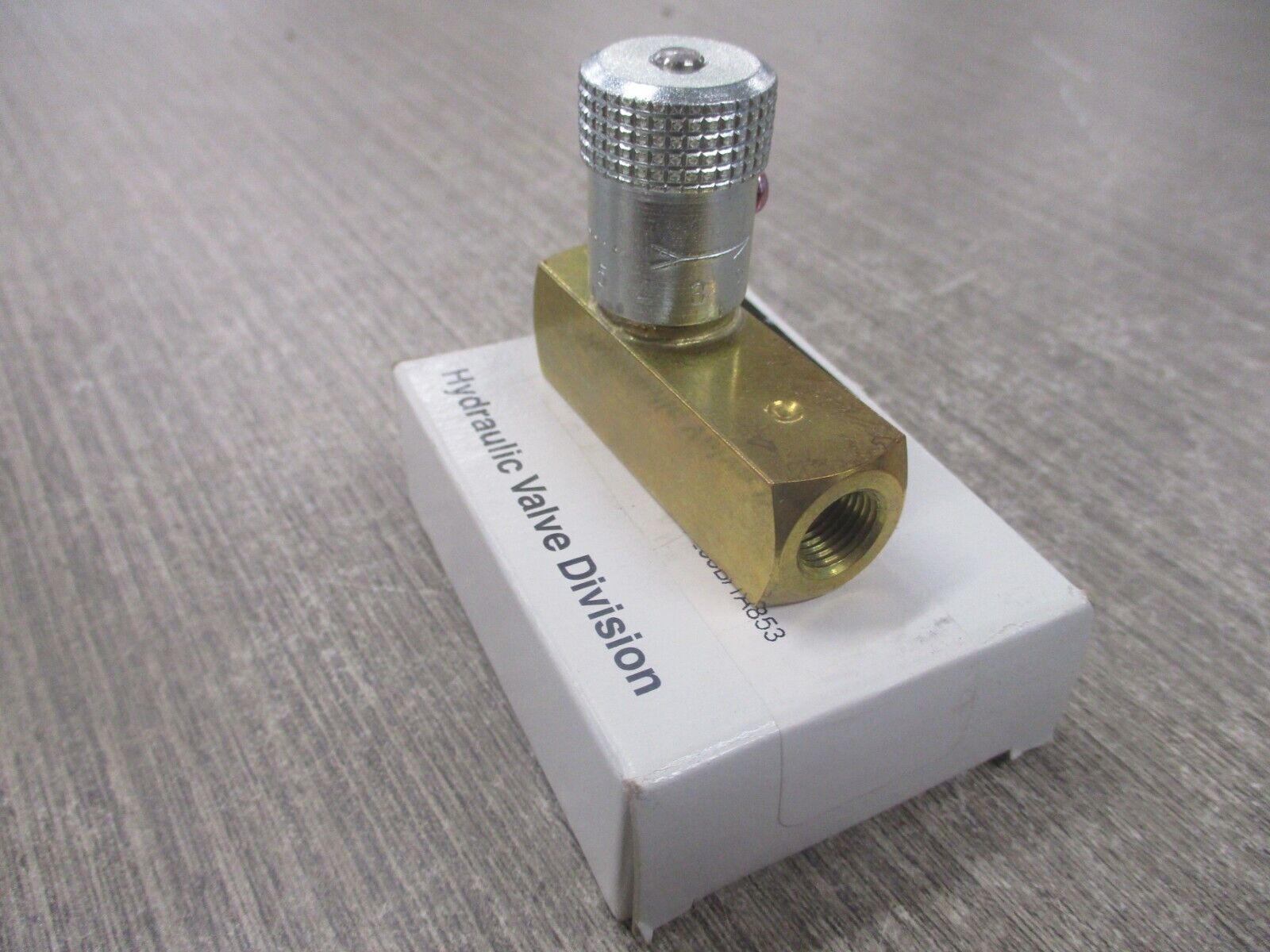 Parker Flow Control Valve 1A853 New Surplus