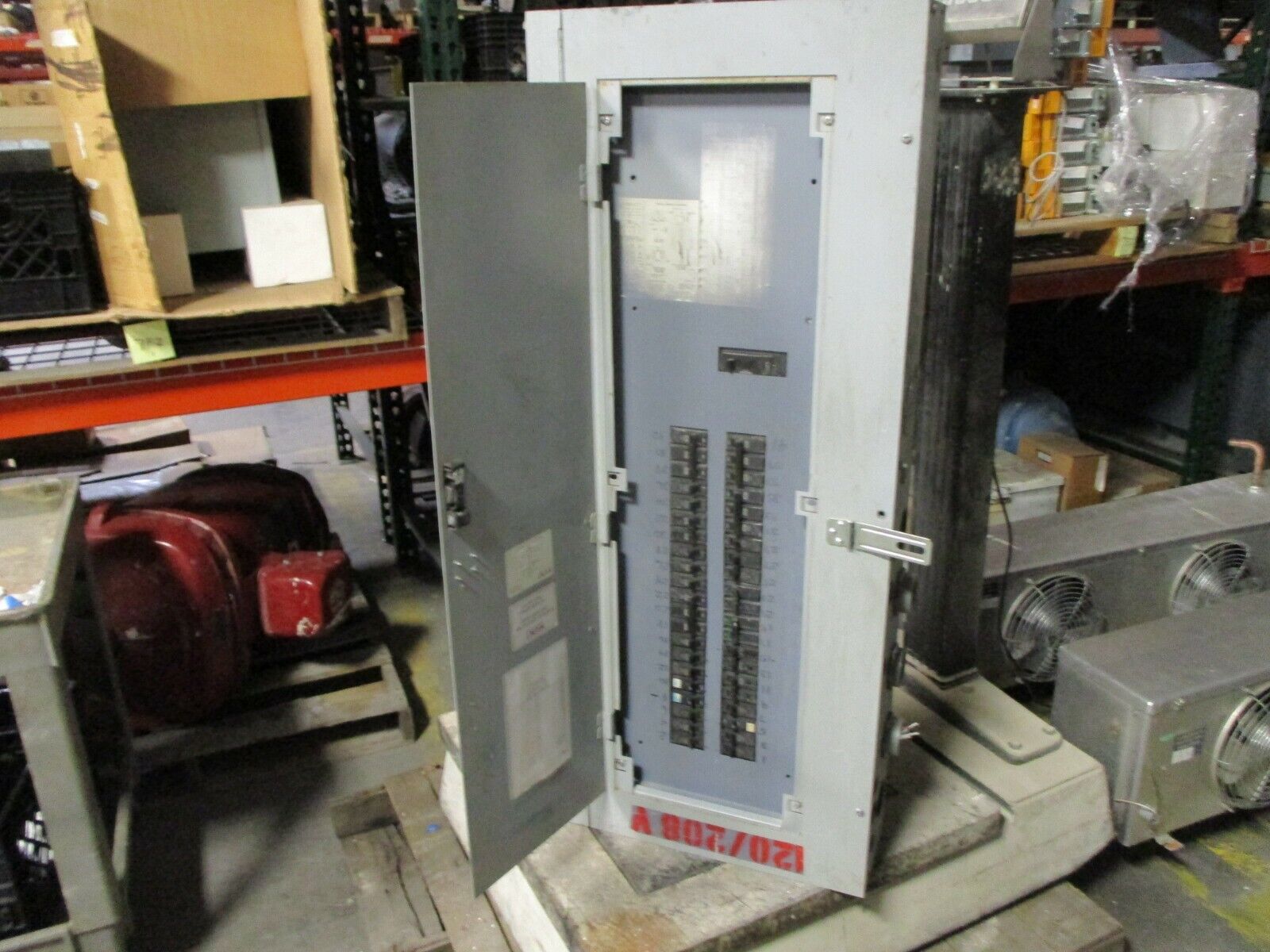 GE Main Breaker Circuit Breaker Panel 225A Max 208Y/120 Used