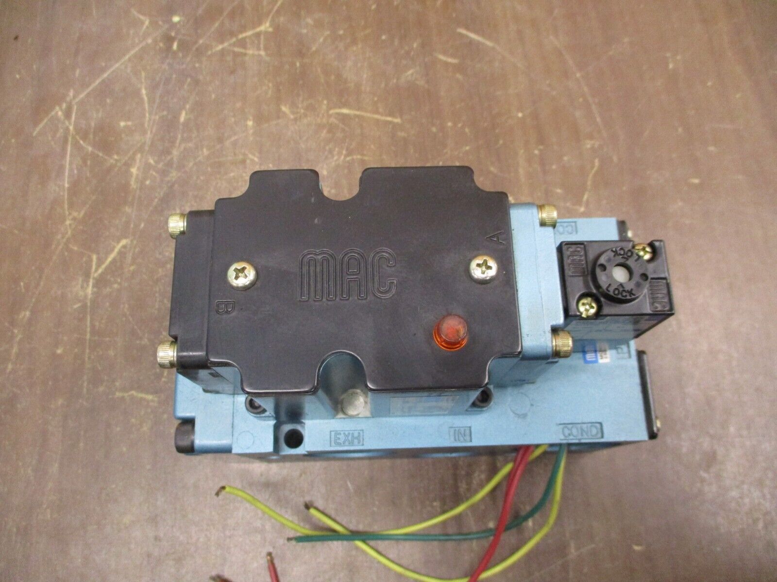 MAC Solenoid Valve 6513B-000-PM-501DA VAC to 150PSI Used