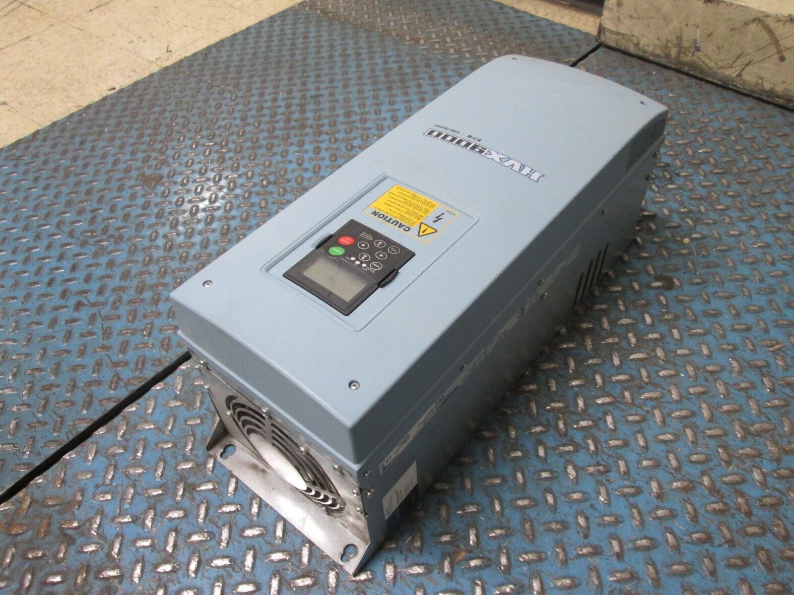 Cutler-Hammer HVX 9000 AC Drive HVX050A1-4A1N1CA 50HP 3Ph Used