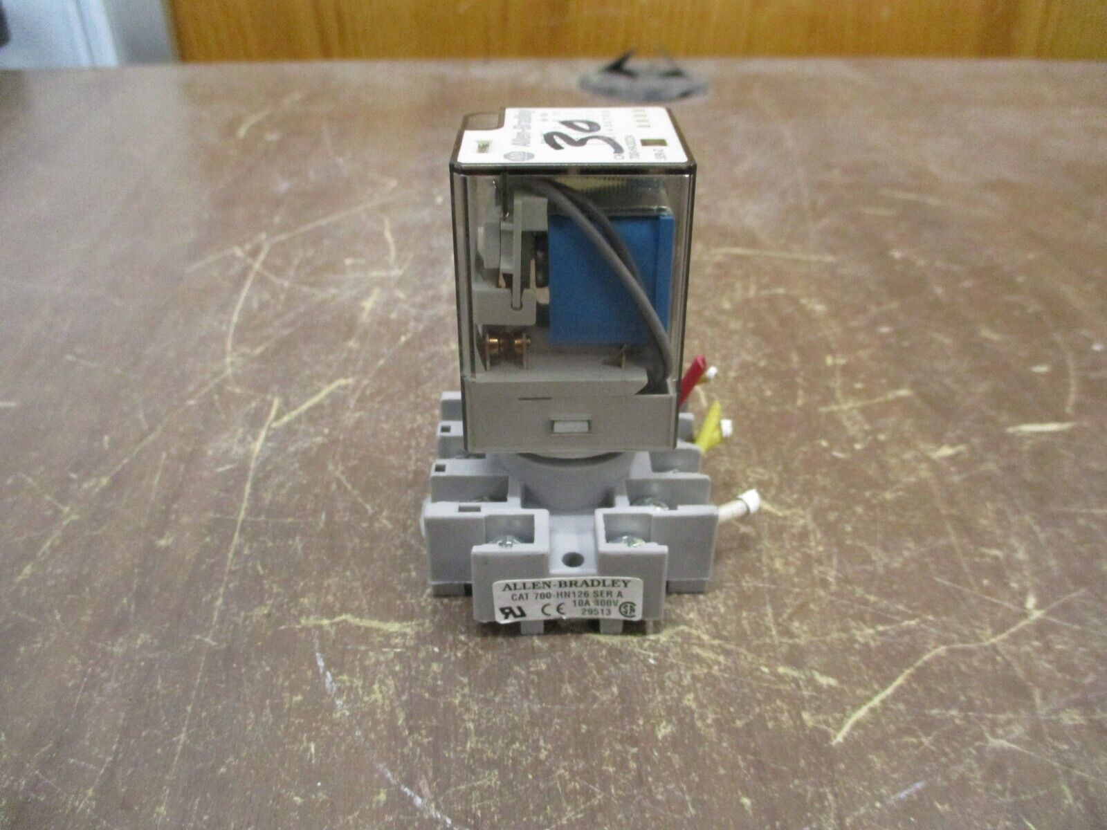 Allen-Bradley Relay 700-HA33Z24 24VDC Coil w/ Base Used