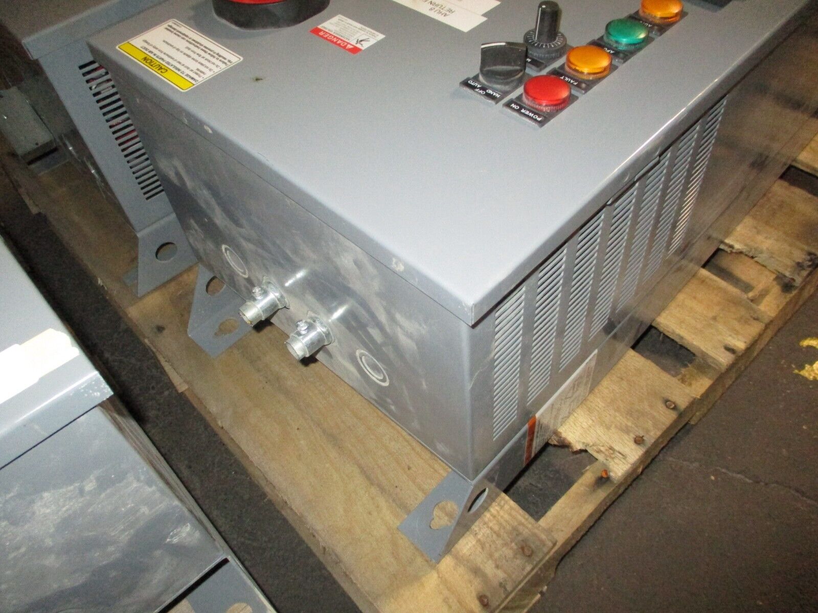 Square D Econoflex Altivar AC Drive w/ Bypass 8839 58EGG4VY Ser. A 7.5HP 3Ph