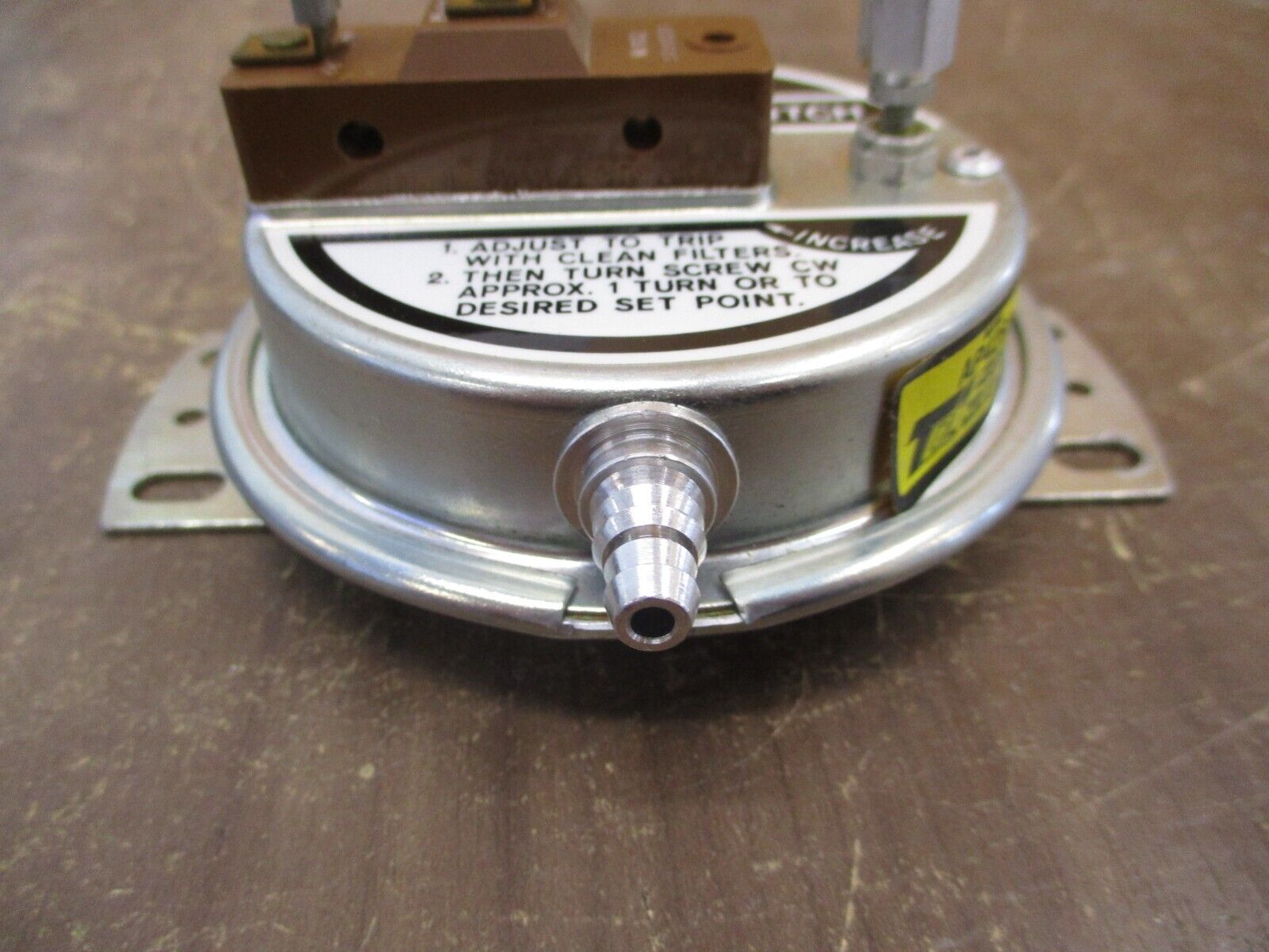 Liebert / Tridelta Filter Clog Switch AP4268 Used