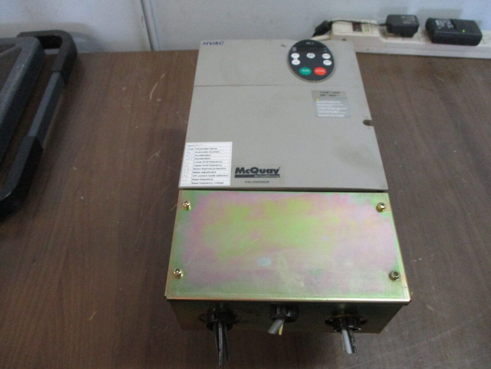 Telemecanique AC Drive ATV21HD11N4 15HP 3Ph Output: 380/480V 3Ph 0.5/200Hz 22.5A