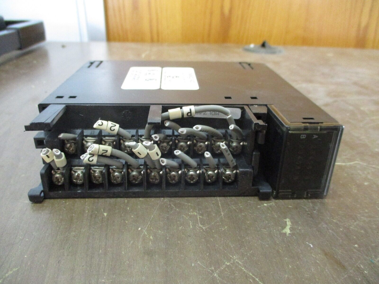 GE Fanuc Output Module IC693MDL740D 12/24VDC 0.5A 16PT POS *No Terminal Cover*