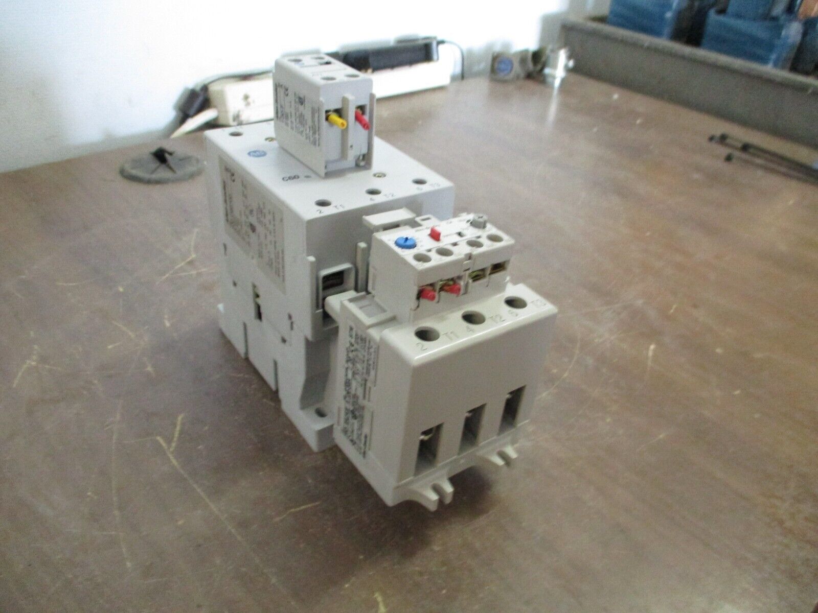 Allen-Bradley Starter 100-C60*00/193-EA2KE 120V Coil Trip: 26-85A 600V Used