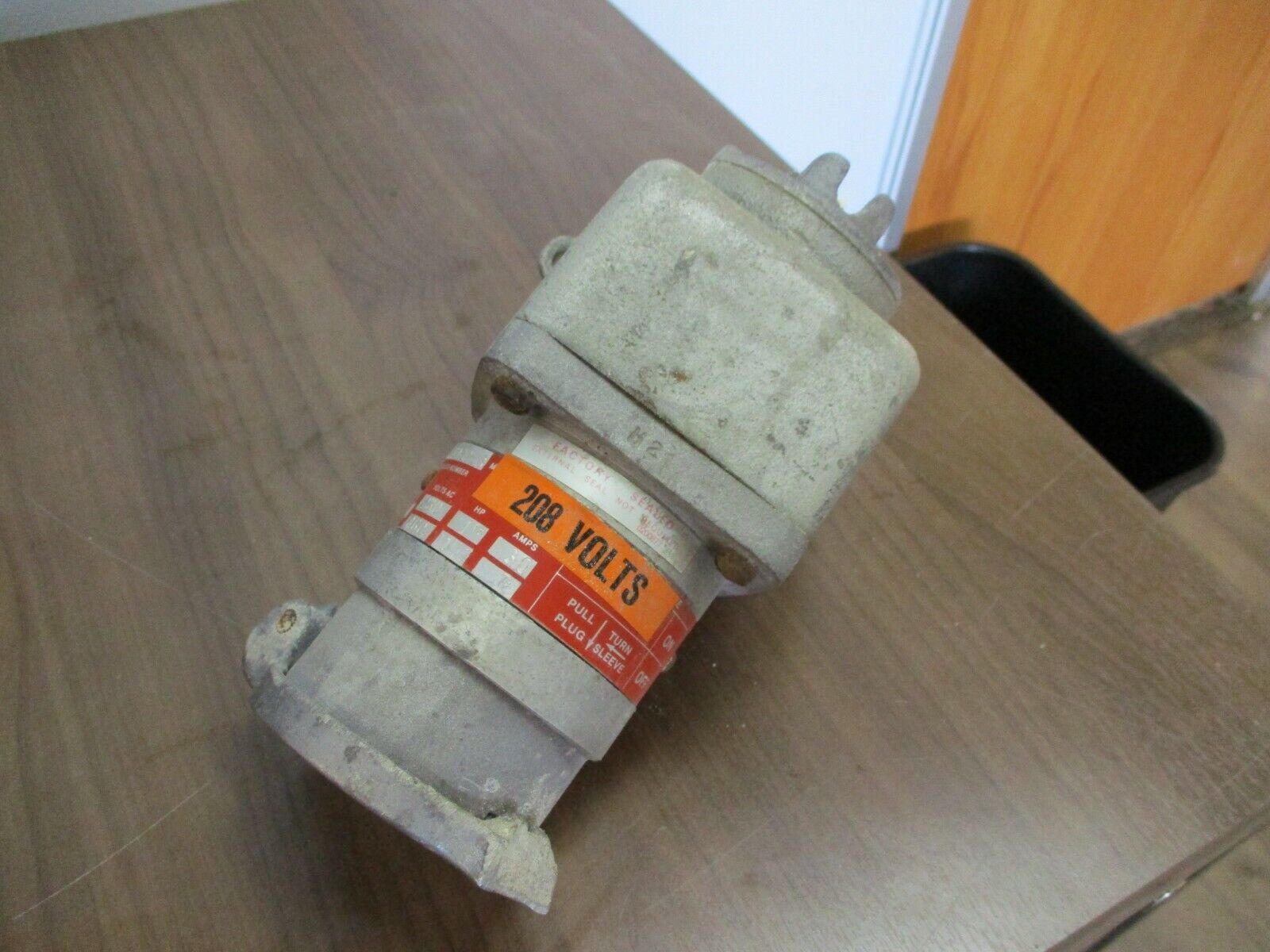 Crouse-Hinds, Arktite Receptacle, part#:CESD2213, 7/30A, 230/460V, 60Hz, used