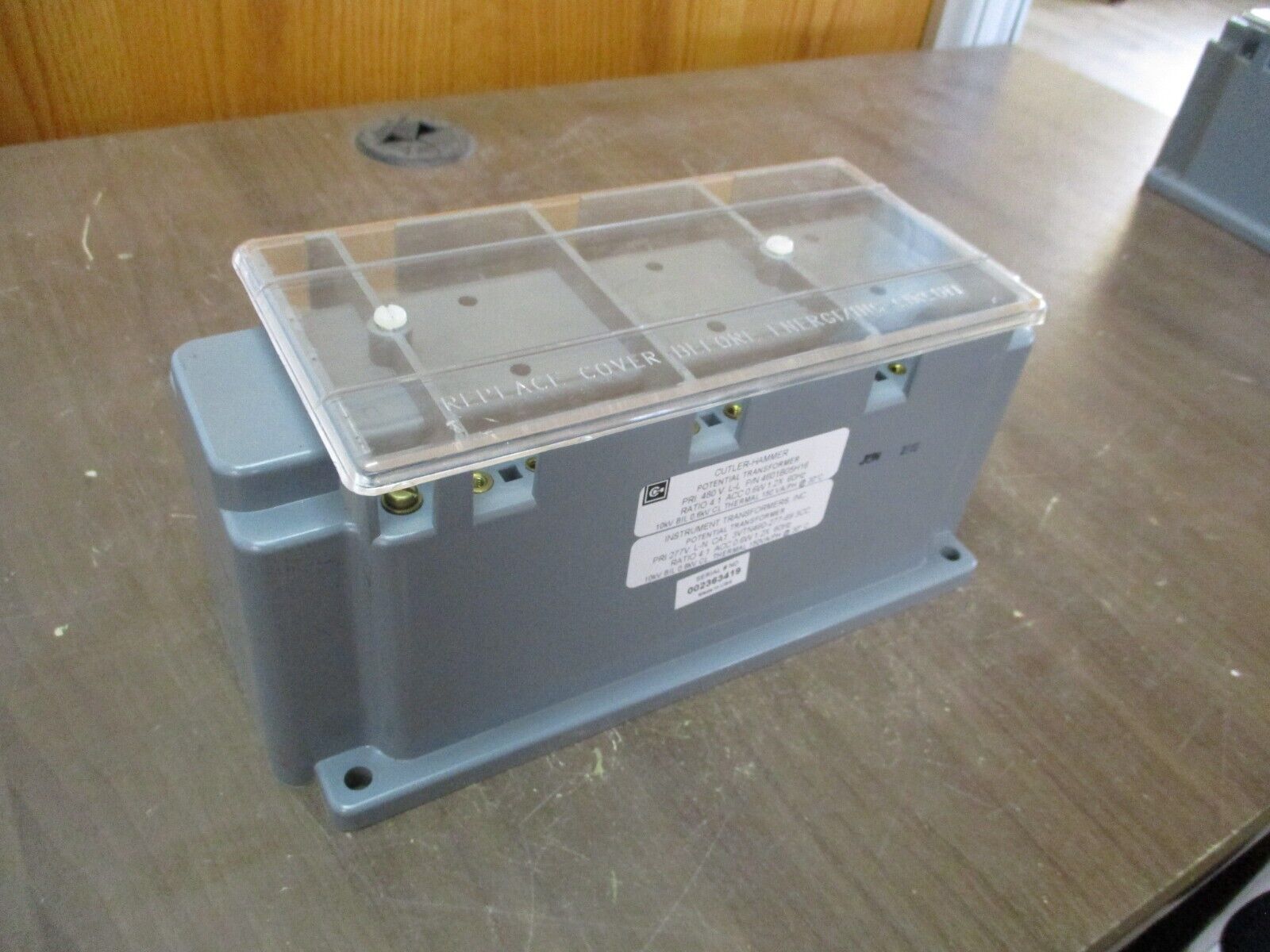 Cutler-Hammer / Instrument Transformers Potential Transformer Ratio 4:1 Used