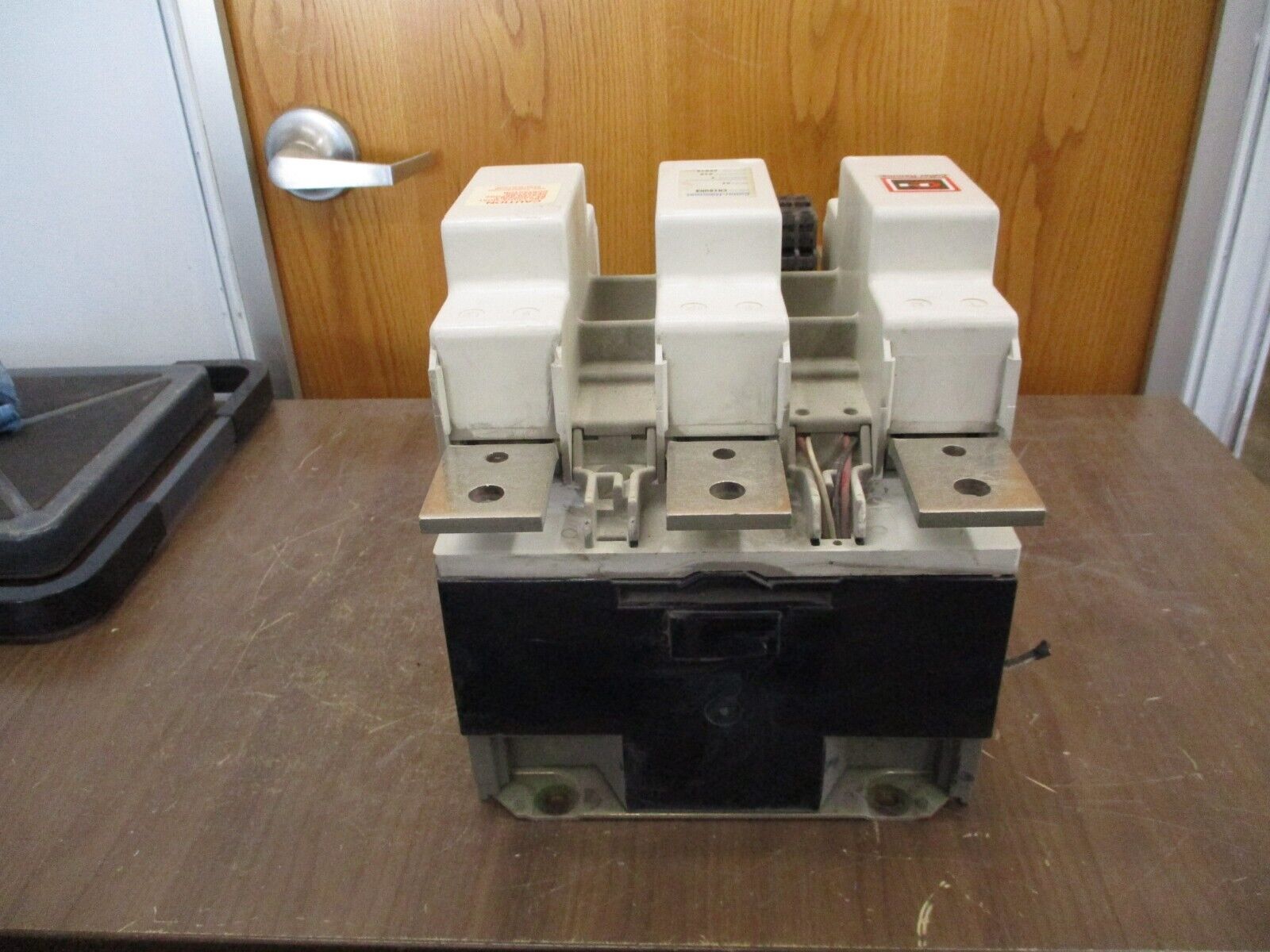 Cutler-Hammer Size 7 Contactor CN15UN3 Ser. A1 810A 600V 3P 110-120V Coil Used