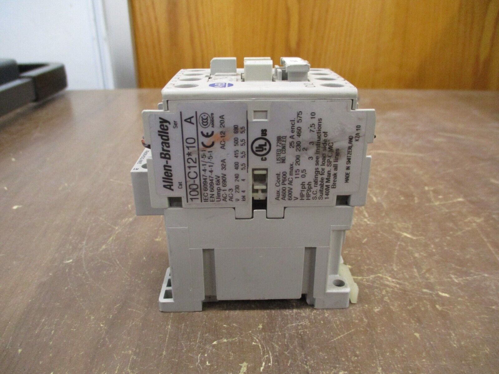 Allen-Bradley Contactor 100-C12*10 24V Coil 25A 600V *Damaged Top* Used
