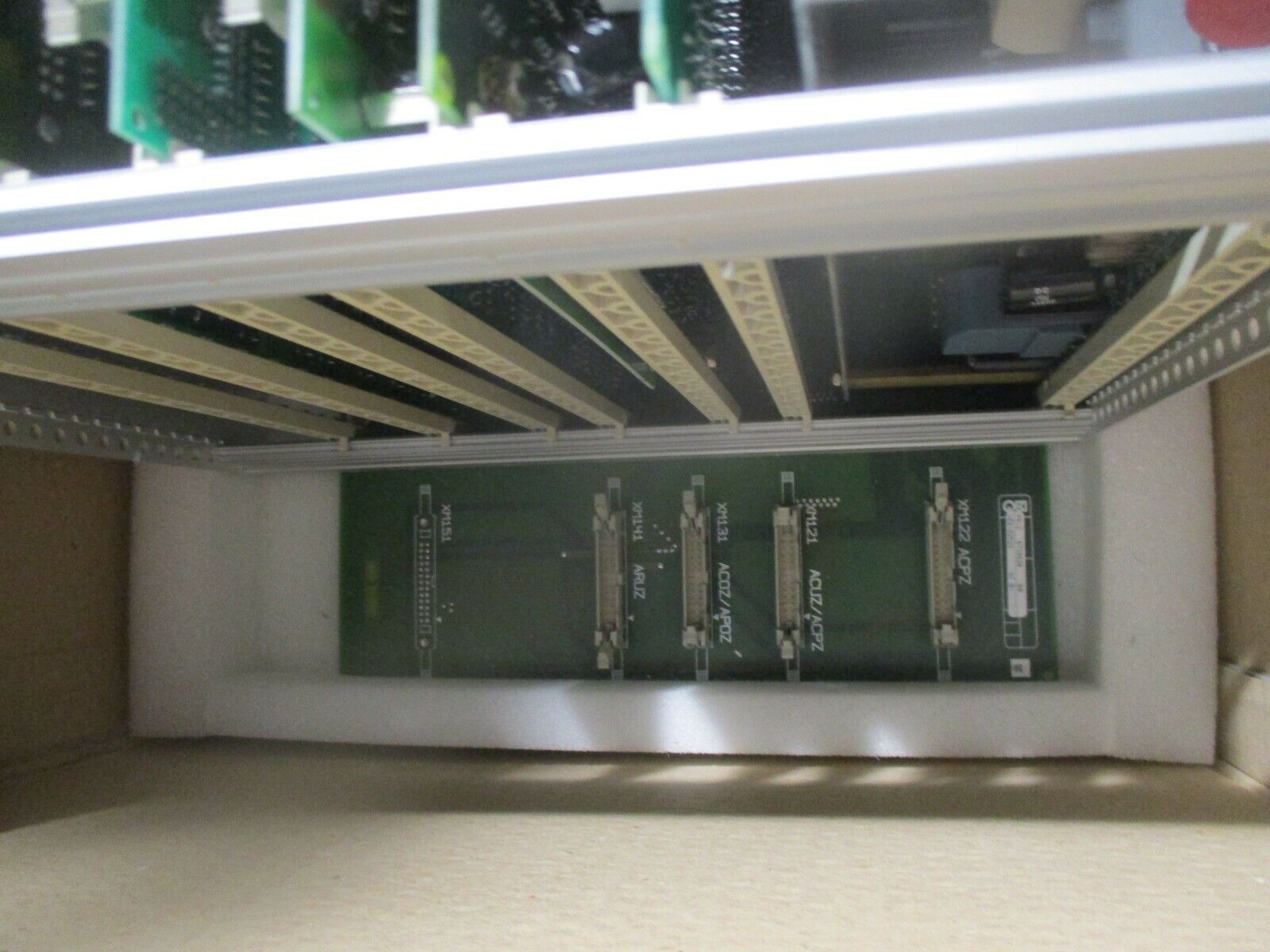Merlin Gerin PLC Chassis w/ Cards 6739875XM New Surplus