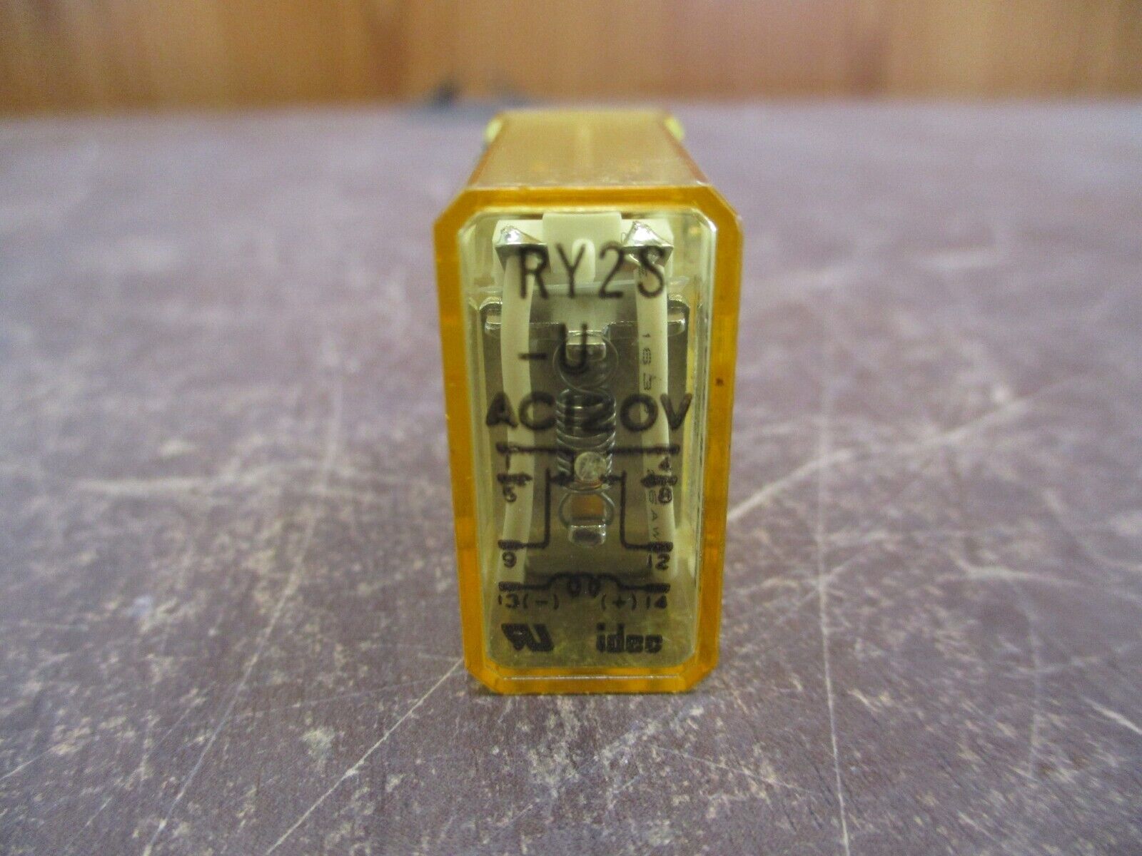 IDEC Relay RY2S-U 120V Coil *Lot of 2* Used
