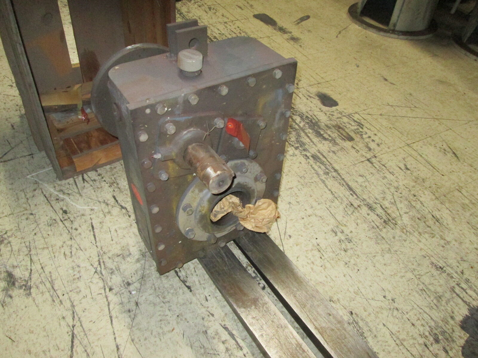 Falk Shaft Mounted Drive 2315J-25C Ratio 25.719:1 New Surplus