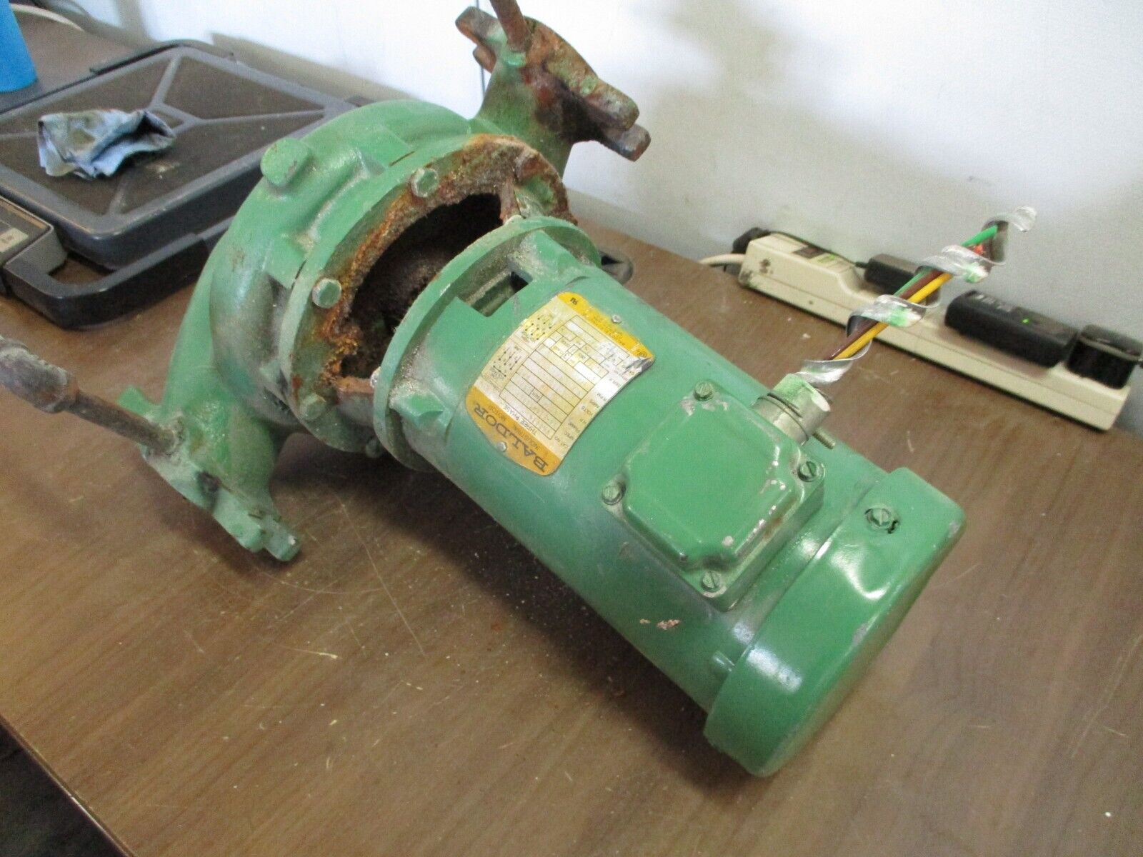 Taco Pump 1935C1N1 5.4 3/00 1725RPM 1HP 208-230/460V 3Ph Used
