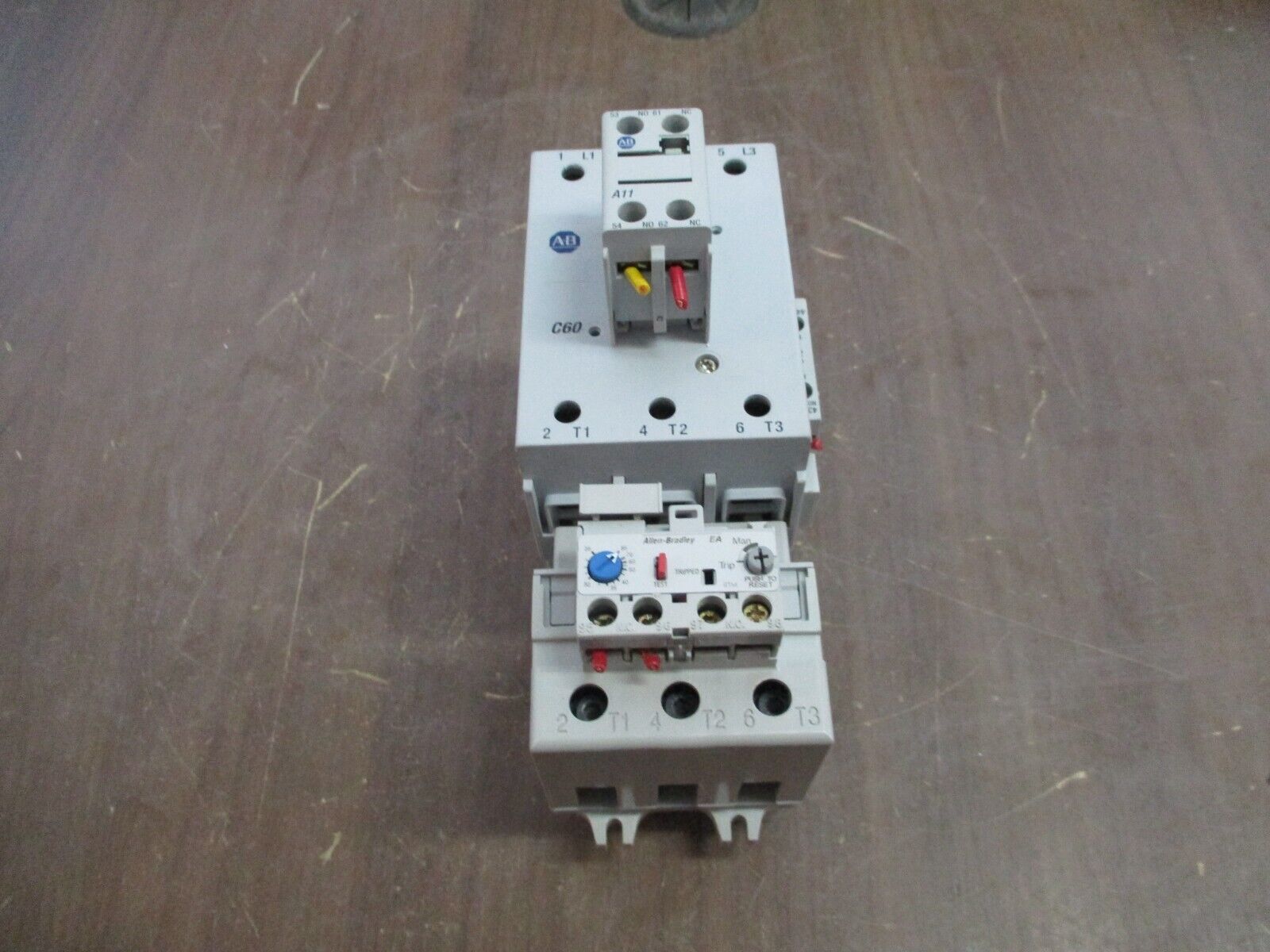 Allen-Bradley Starter 100-C60*00/193-EA2KE 120V Coil Trip: 26-85A 600V Used