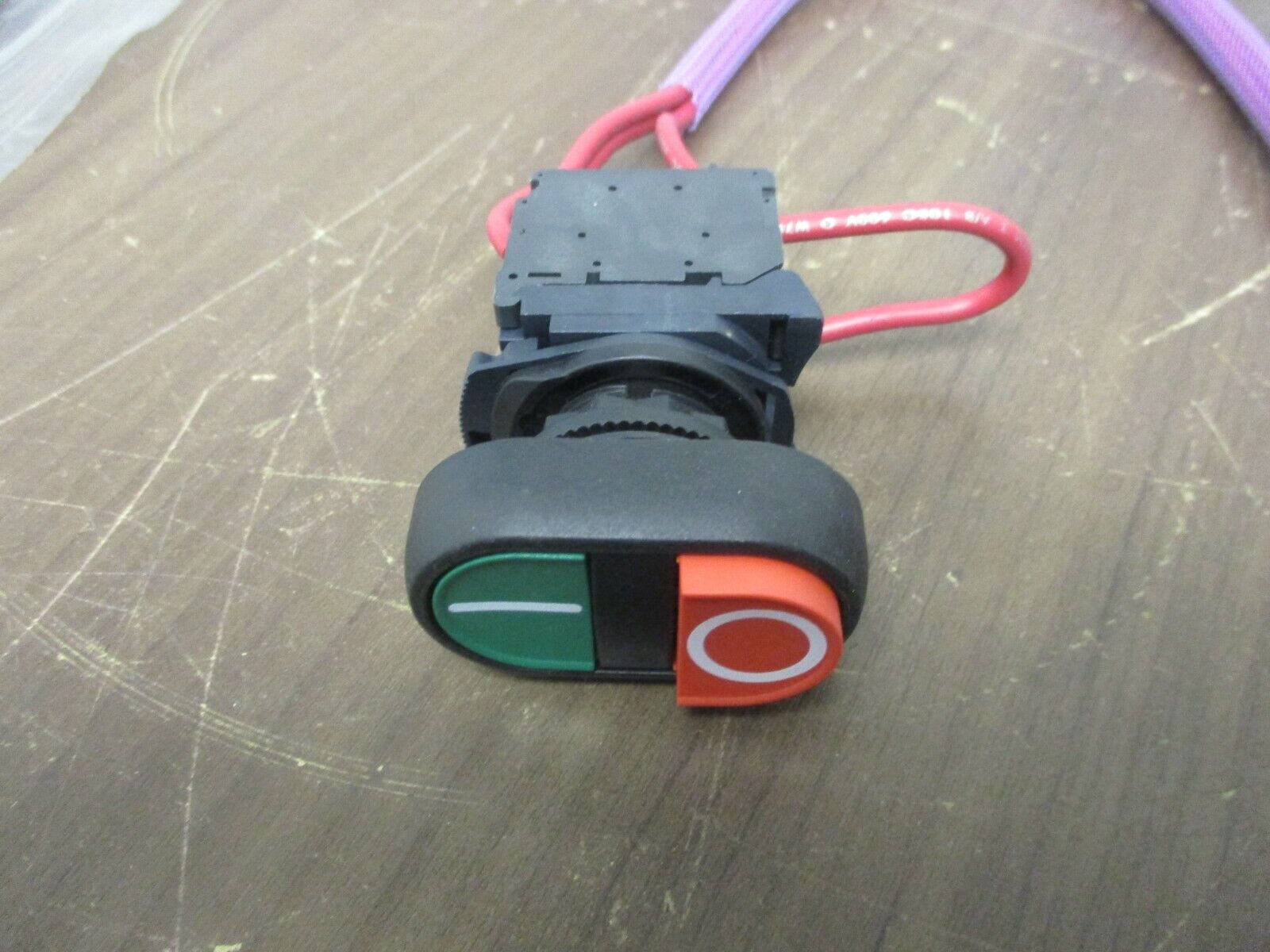 Allen-Bradley Start-Stop Pushbutton Kit 198-SSPB Green "I" Red "O" New Surplus