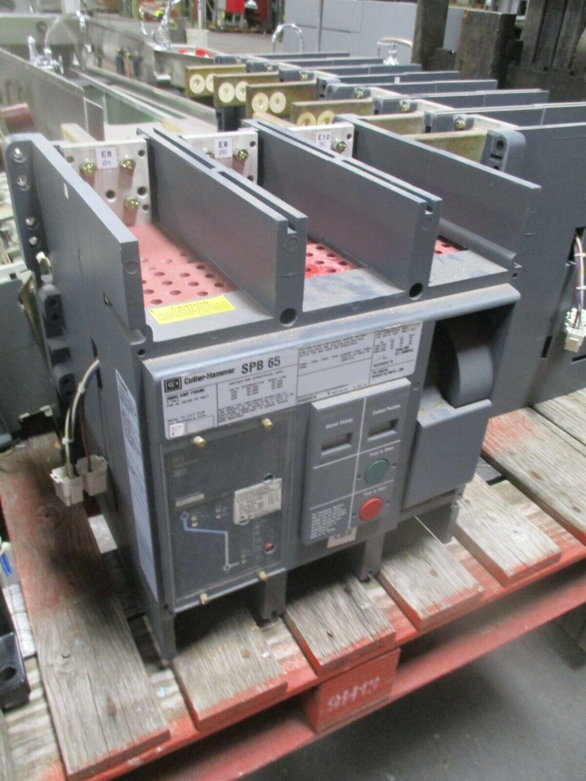 Cutler-Hammer SPB 65 Circuit Breaker SPBSR321R B 2000C Frame 2000A Plug Used