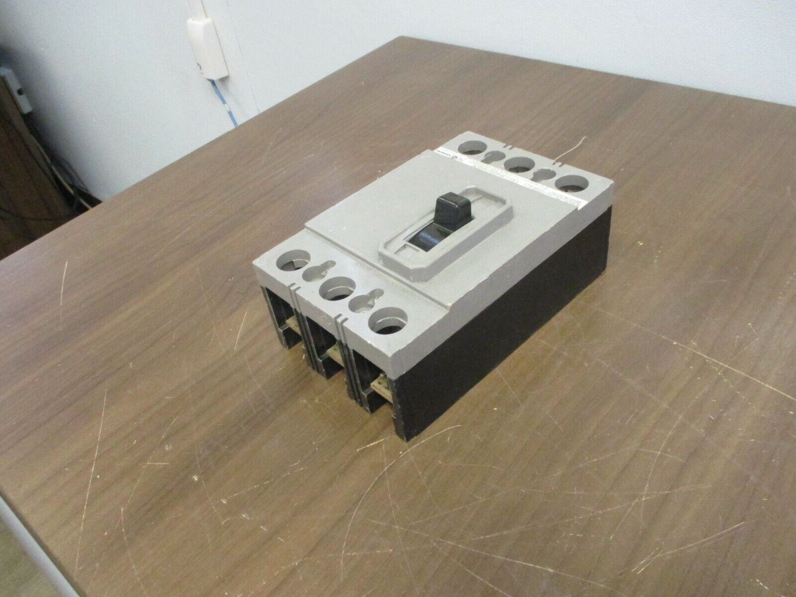 Siemens Circuit Breaker QJH23B150 150A 240V 3P Used
