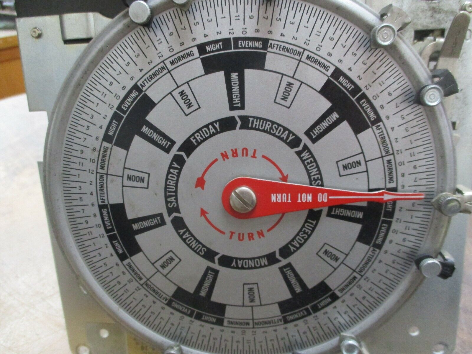 Paragon Timer 7038-20 208-240V 60Hz Used