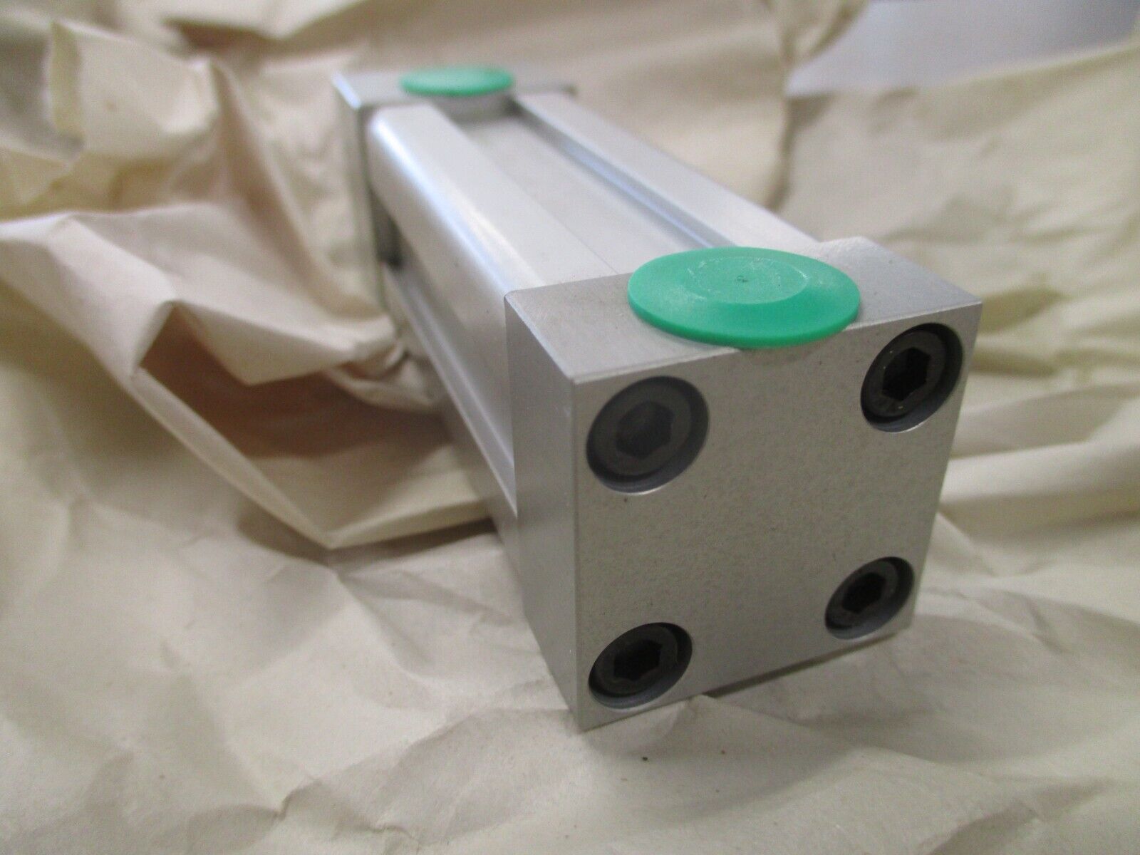 Numatics Pneumatic Cylinder P10228 0.7500 x 0.5000 *No Box* New Surplus