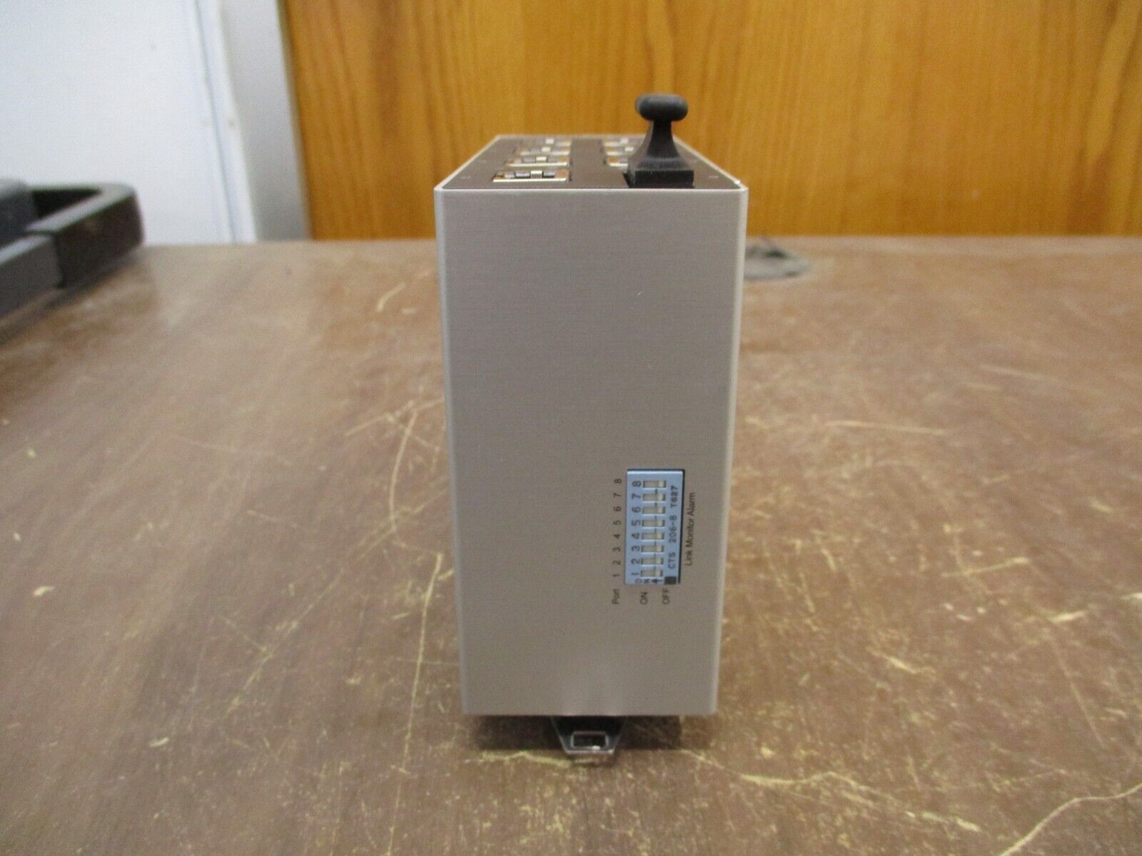 Phoenix Contact Industrial Ethernet Switch 2891006 HW: 14 SFNT 7TX/FX Used