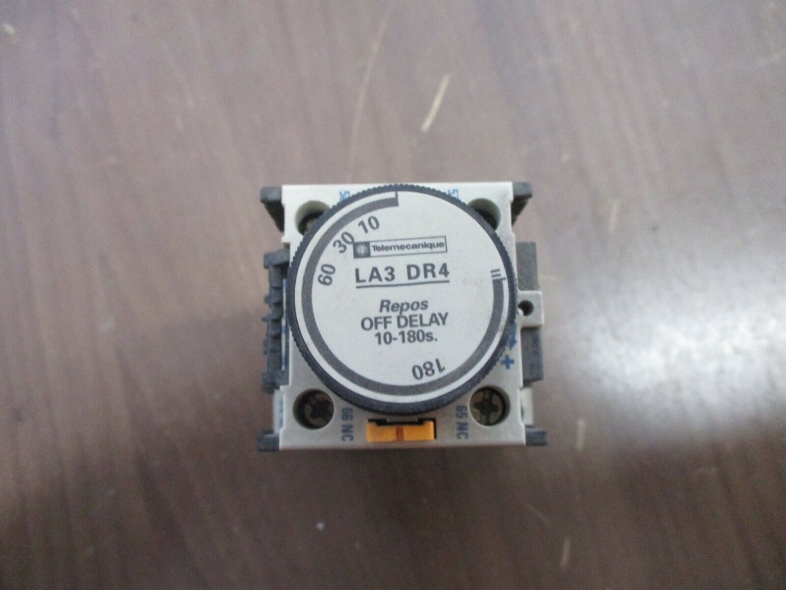 Telemecanique Time Delay Relay LA3 DR4 Off Delay: 10-180s 120V Coil 10A 600V