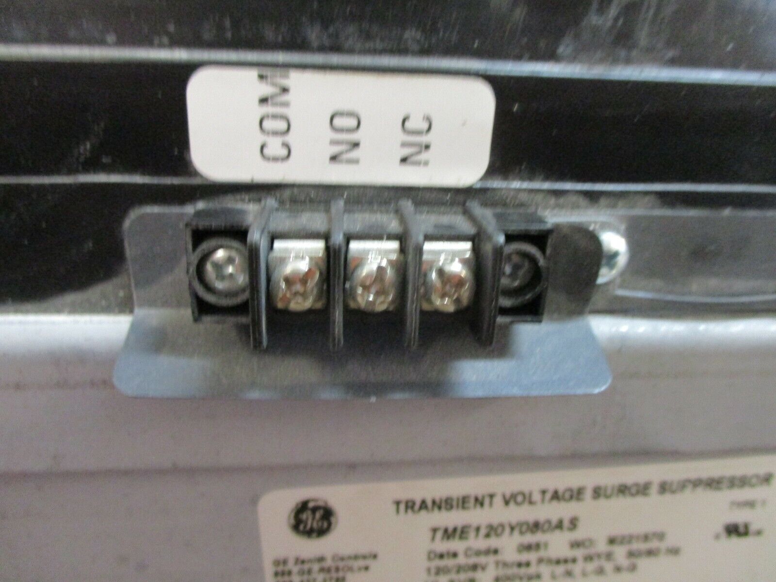GE Surge Suppressor TME120Y080AS 120/208V 3Ph 50/60 Hz SVR: 400Vpk L-N, L-G, N-G