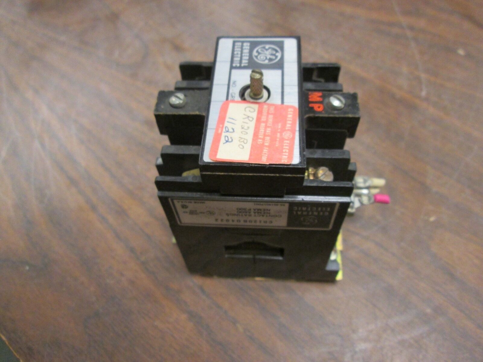 GE Relay CR120B0 1122 120V Coil Used