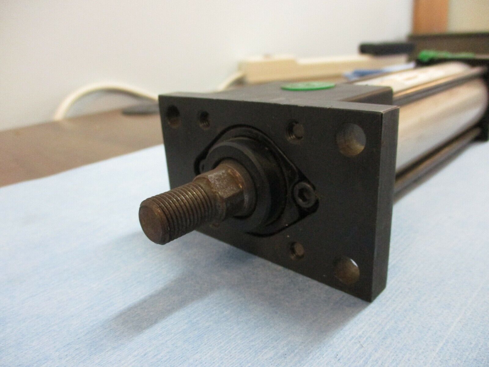Numatics Actuator FLAK-04I2C-CAA2 250 PSI Used