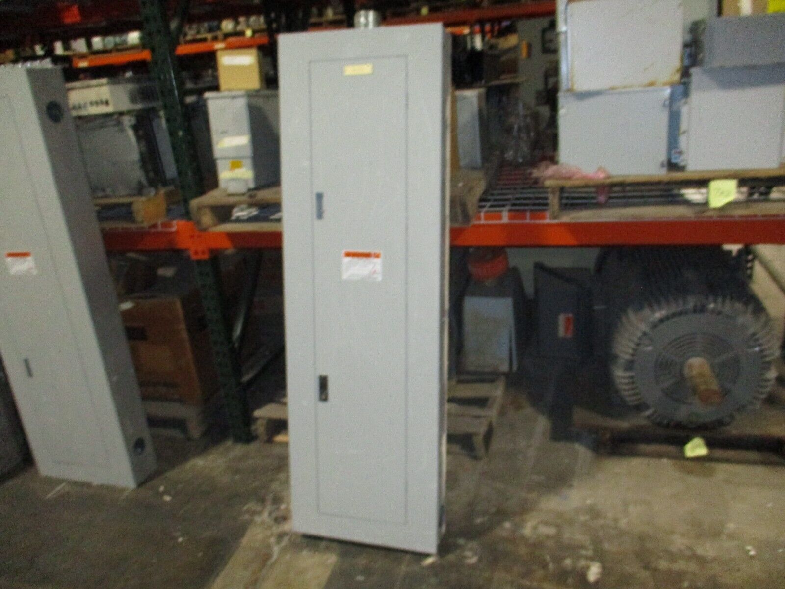 GE Main Lug Breaker Panel AQF3422MTX 225A Max 208/120V 3Ph 4W 42-Slot Used