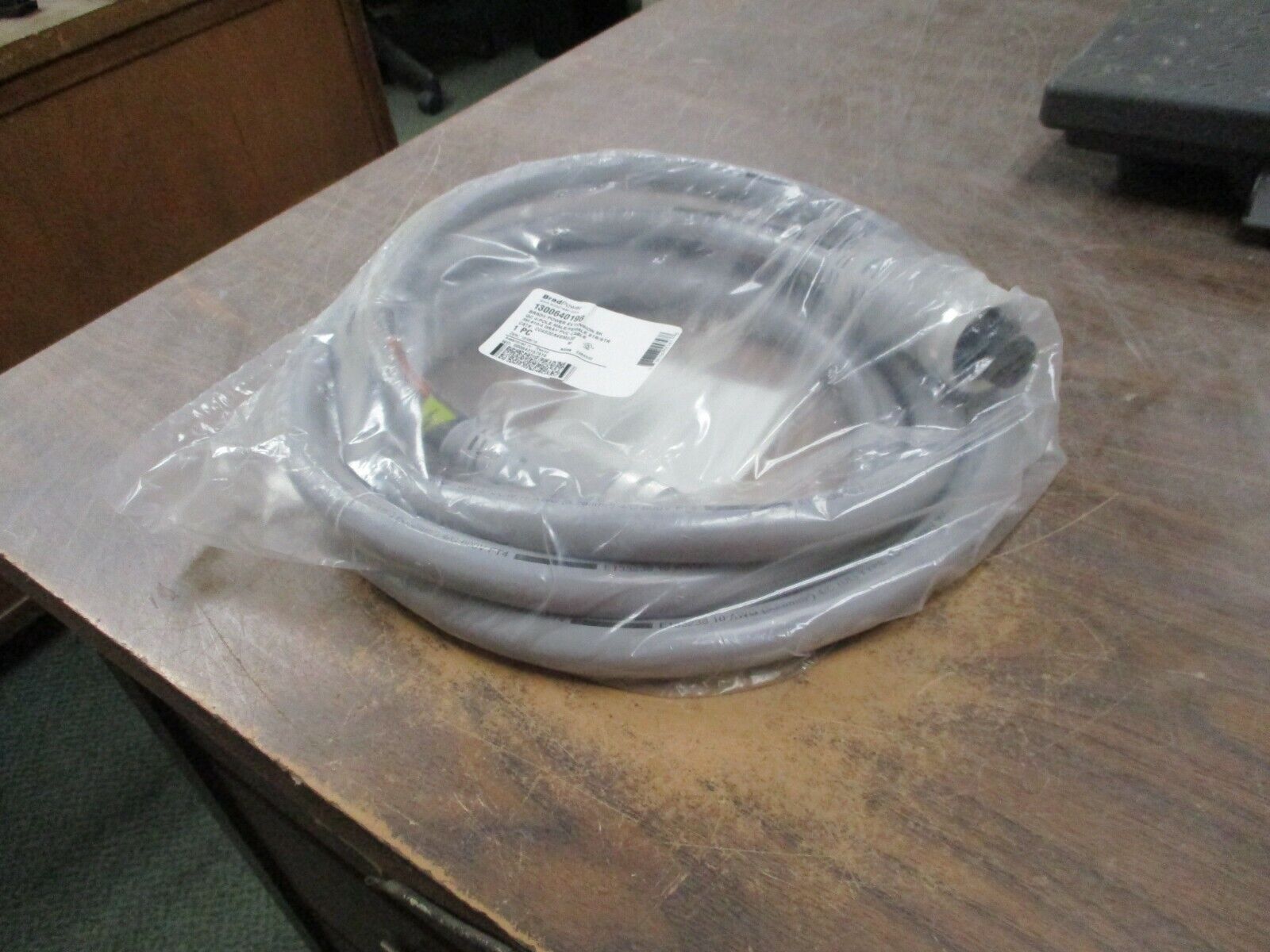 Brad Power Extension SK Double-Ended Cord Set 1300640176 CAT #: CC4030A48M030