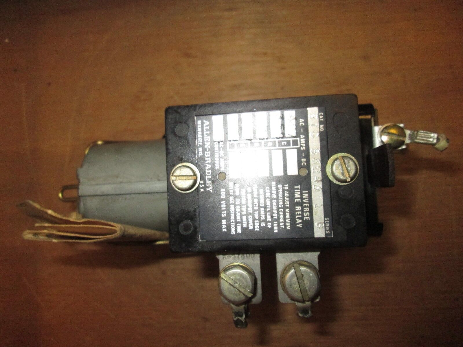 Allen-Bradley  Inverse Time Relay  SYC 86243 1  600V  Used