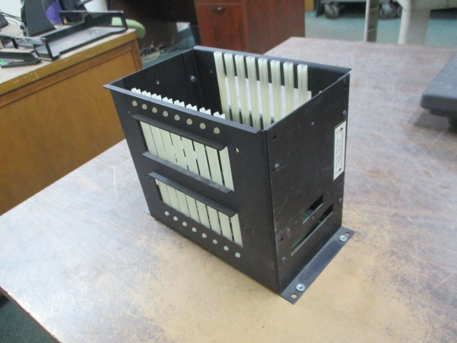 Matrix PLC Rack QMB8.6BP-C Used