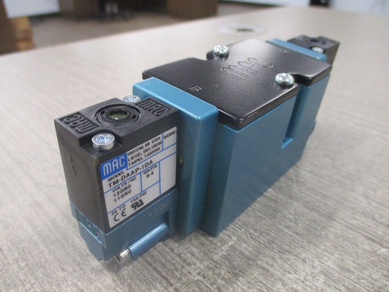 MAC Solenoid Valve 82A-EA-000-TM-DAAP-1DA Used