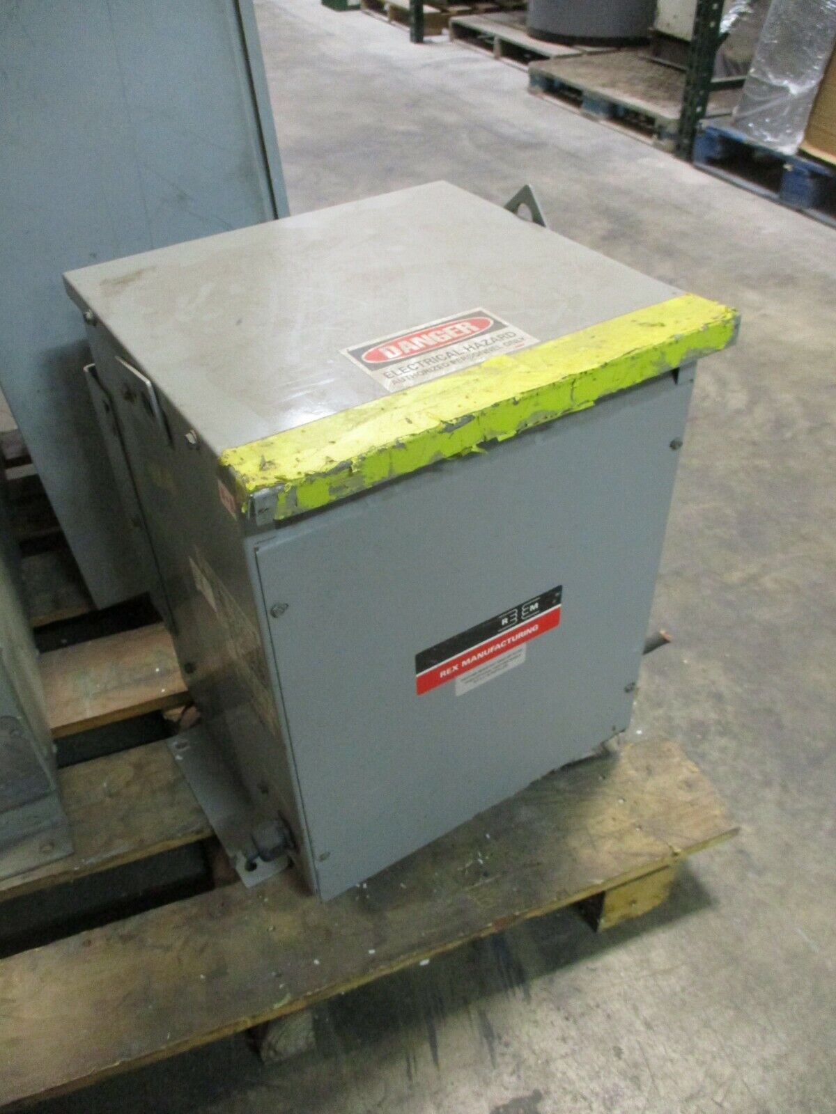 Rex Manufacturing Type ANN Transformer BC9HS2 9.0kVA Pri: 480V Sec: 220Y/127V