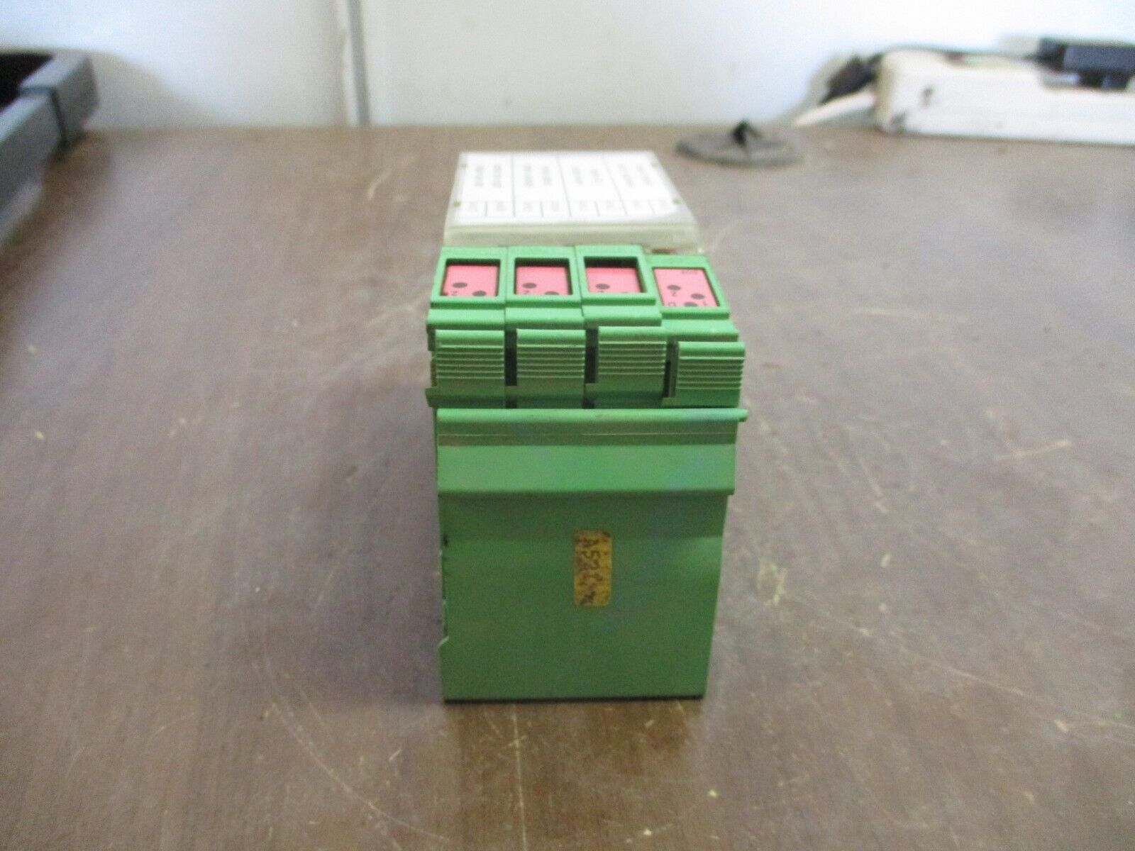 Phoenix Contact IBIL24DO8 Interbus Coupler 2726269 HW: 01 w/ Terminal Cover Used