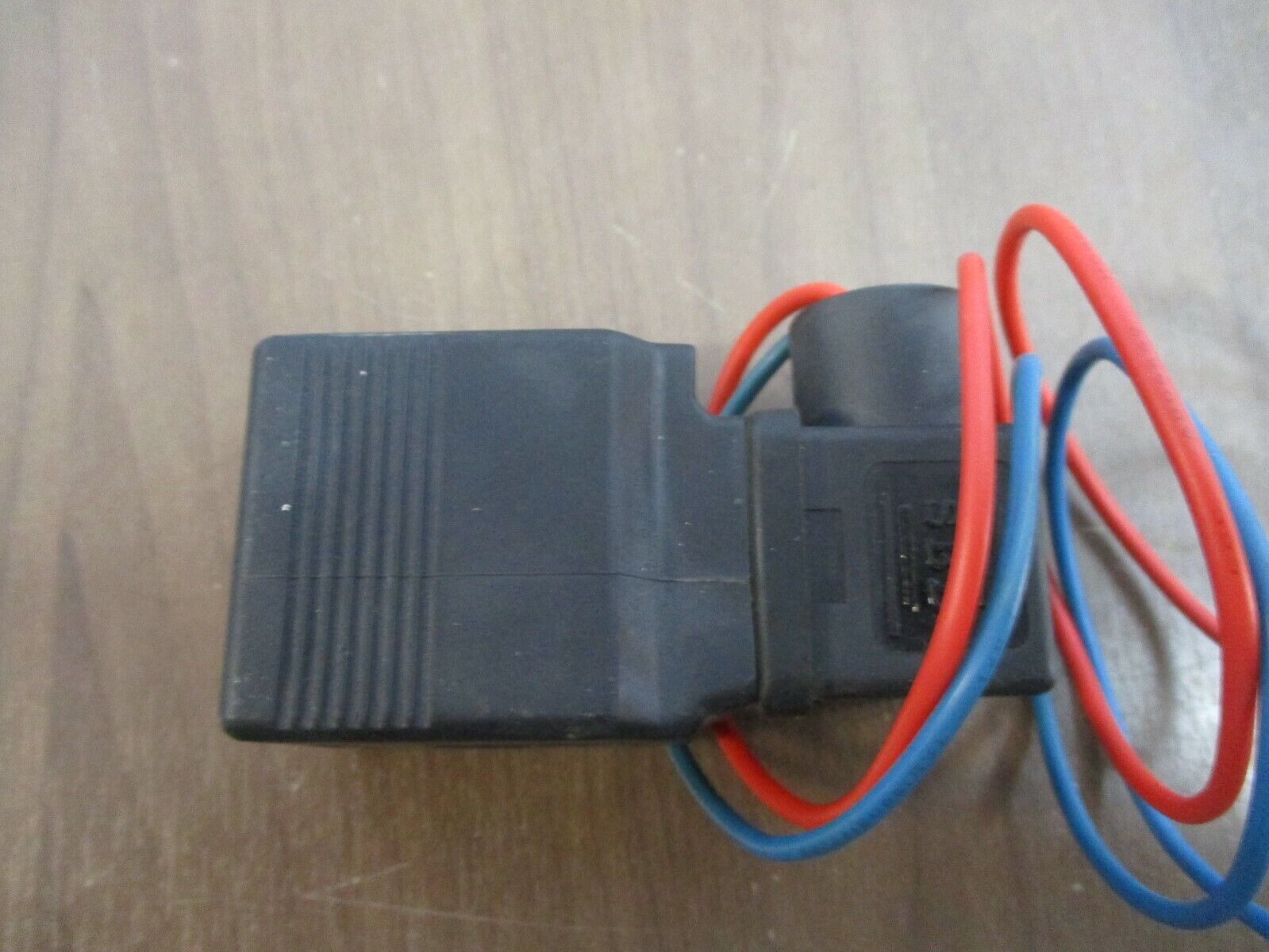 VMI Solenoid Valve V10-C3C 24VDC 10W 0-16 bar Used